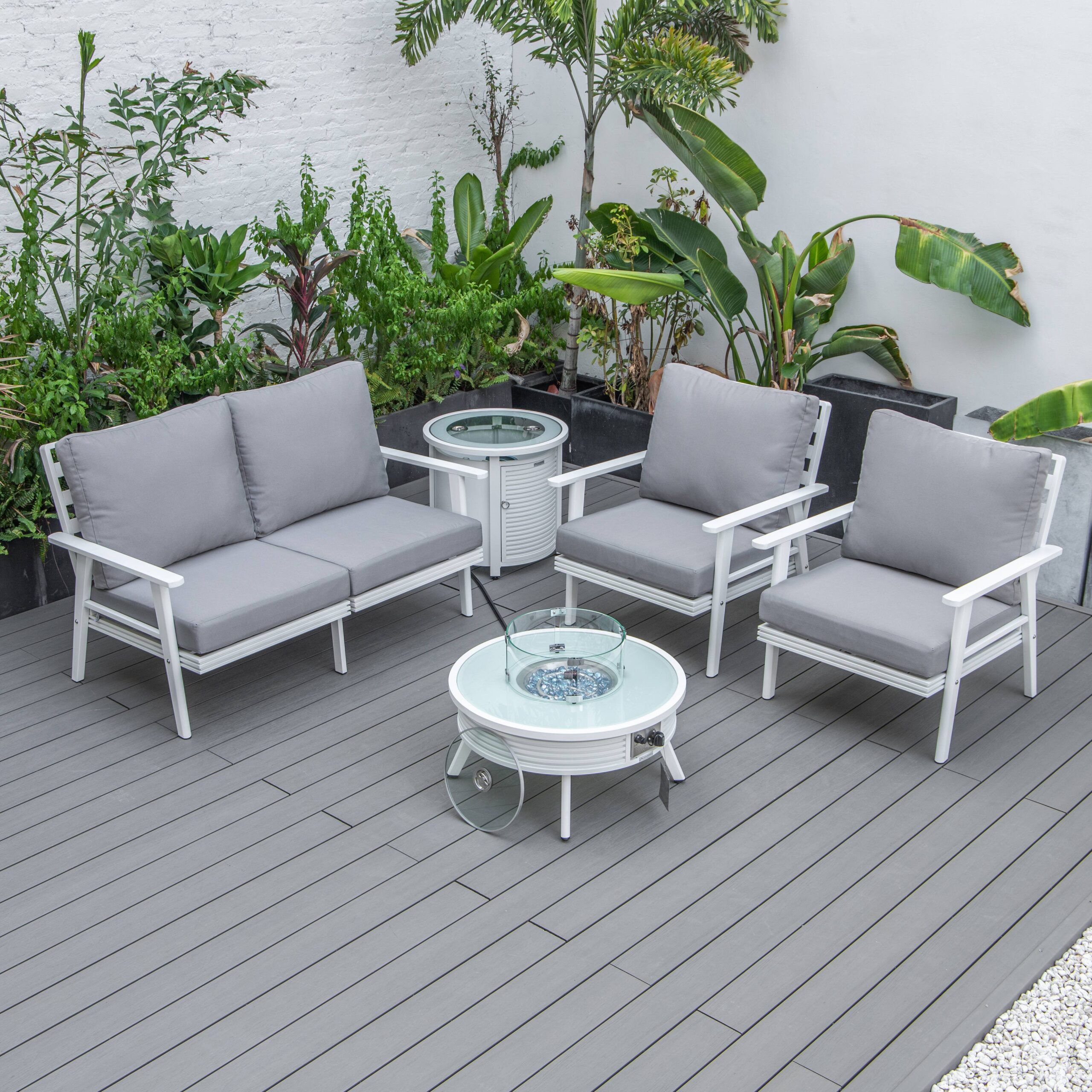 LeisureMod Walbrooke Modern White Patio Conversation With Round Fire Pit With Slats Design & Tank Holder - Gray