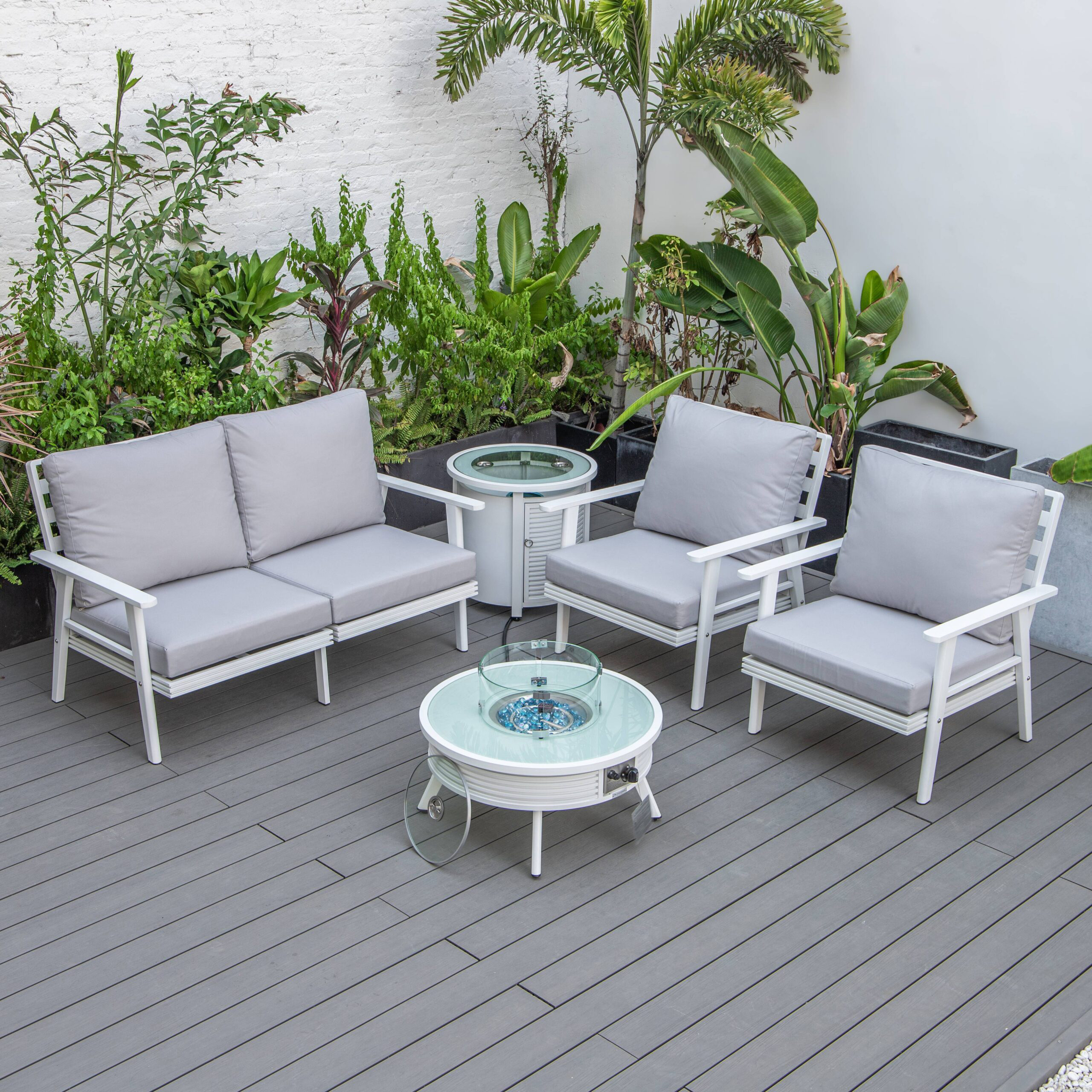 LeisureMod Walbrooke Modern White Patio Conversation With Round Fire Pit With Slats Design & Tank Holder - Light Gray