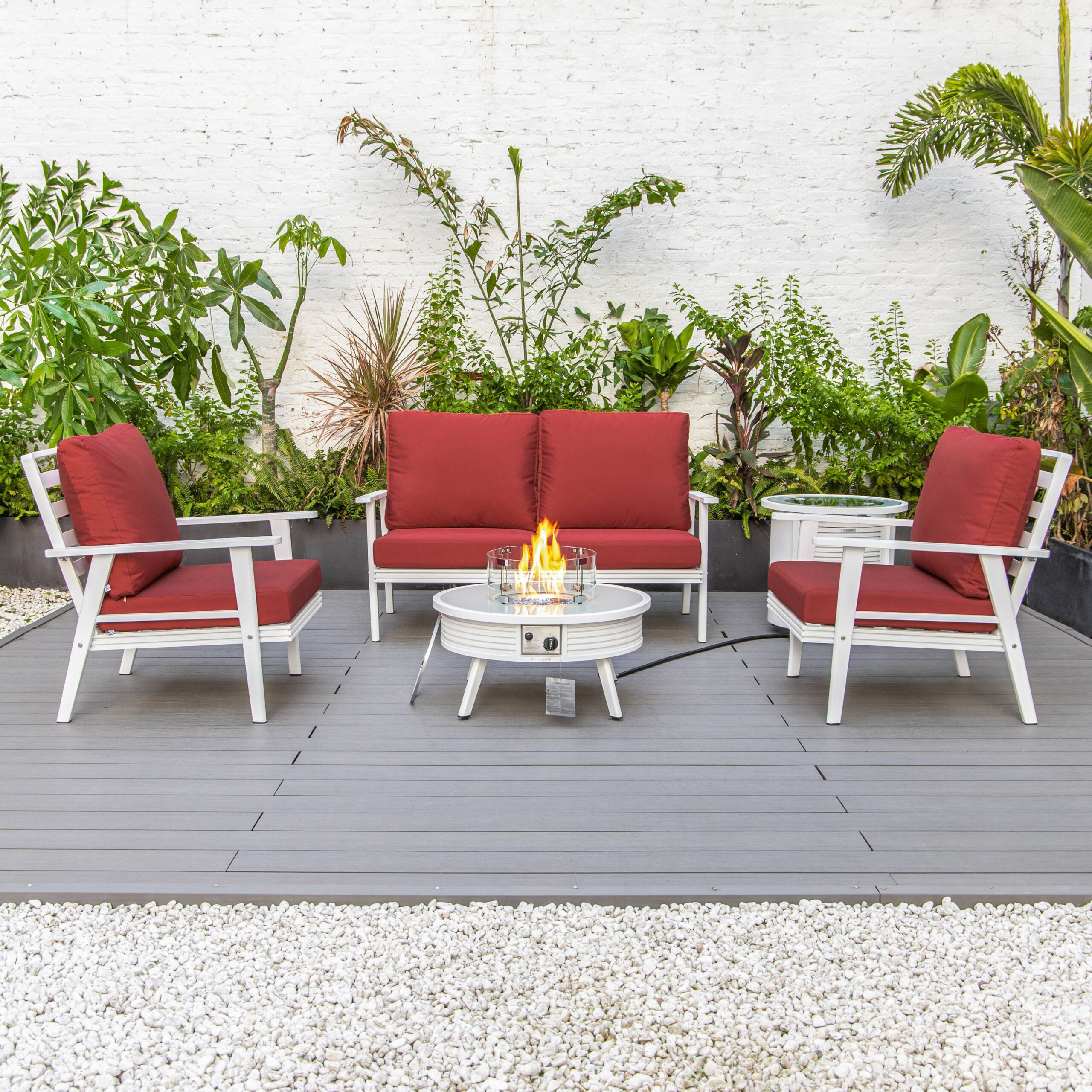 LeisureMod Walbrooke Modern White Patio Conversation With Round Fire Pit With Slats Design & Tank Holder - Red