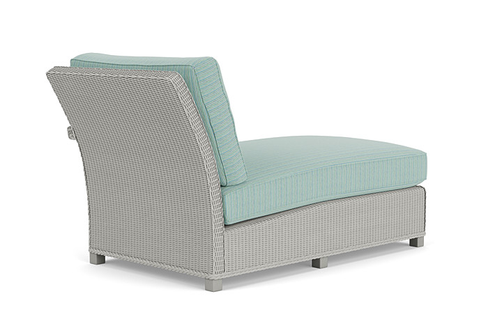 Lloyd Flanders™ Hamptons Left Arm Chaise - Platinum