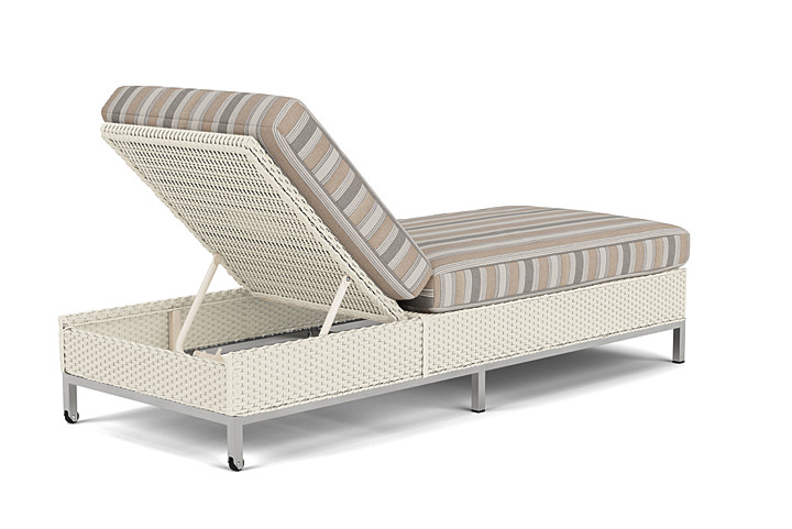 Lloyd Flanders™ Elements Elements Chaise - Ivory