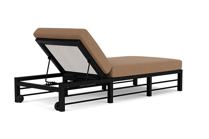 Lloyd Flanders™ Southport Chaise  - White, Canvas Natural