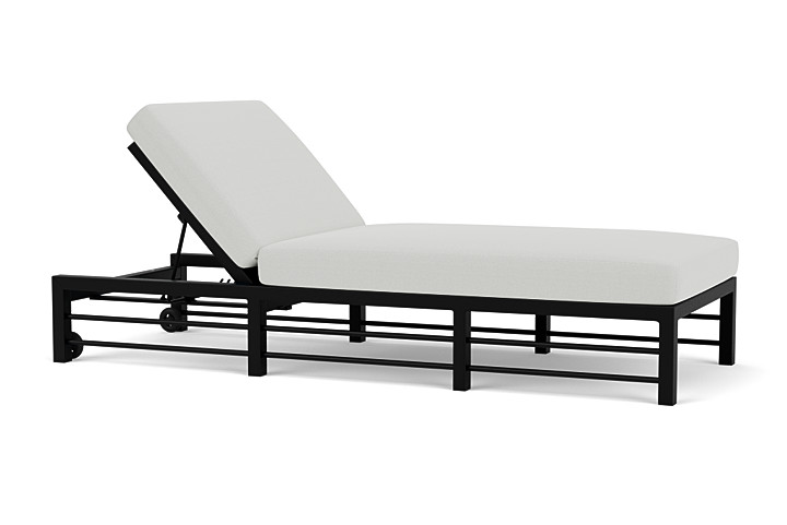 Lloyd Flanders™ Southport Chaise  - White, Loveboat Mint