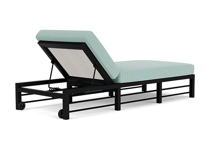 Lloyd Flanders™ Southport Chaise  - White, Unearth Dew