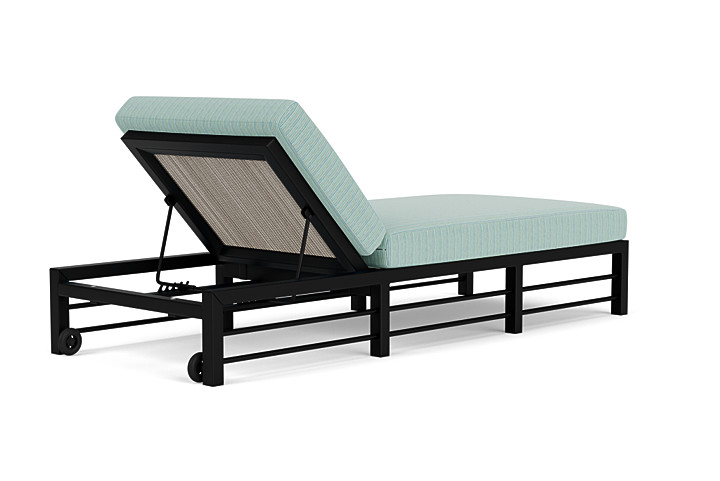 Lloyd Flanders™ Southport Chaise  - Linen, Unearth Dew