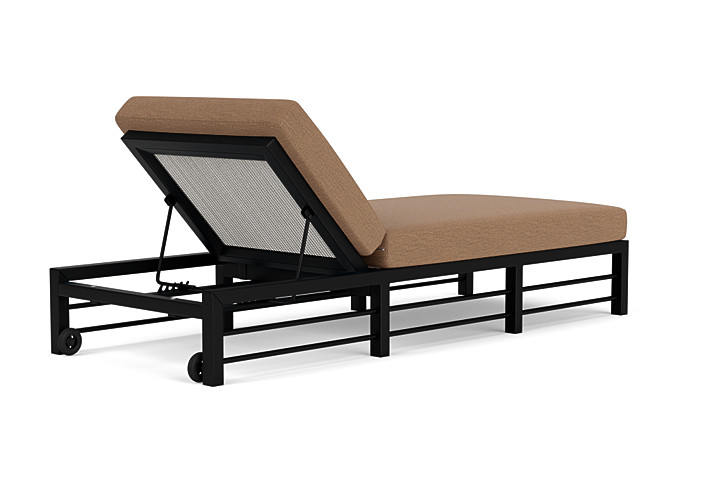 Lloyd Flanders™ Southport Chaise  - Matte White, Canvas Natural