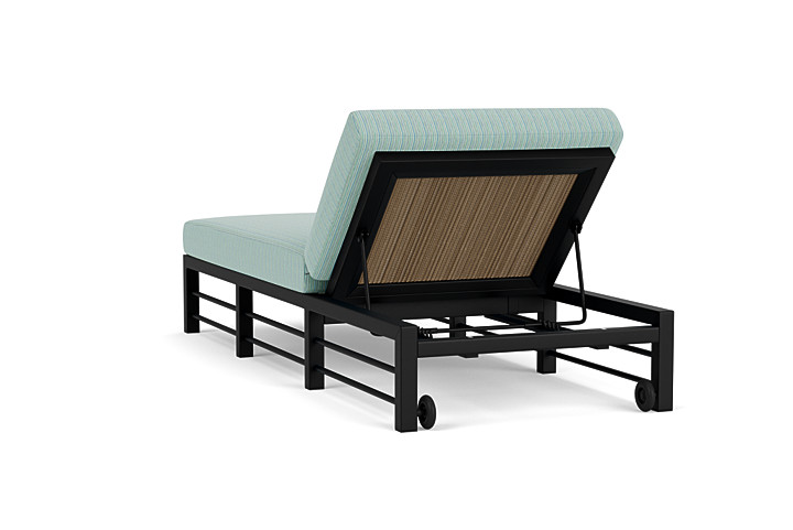 Lloyd Flanders™ Southport Chaise  - Fawn, Unearth Dew