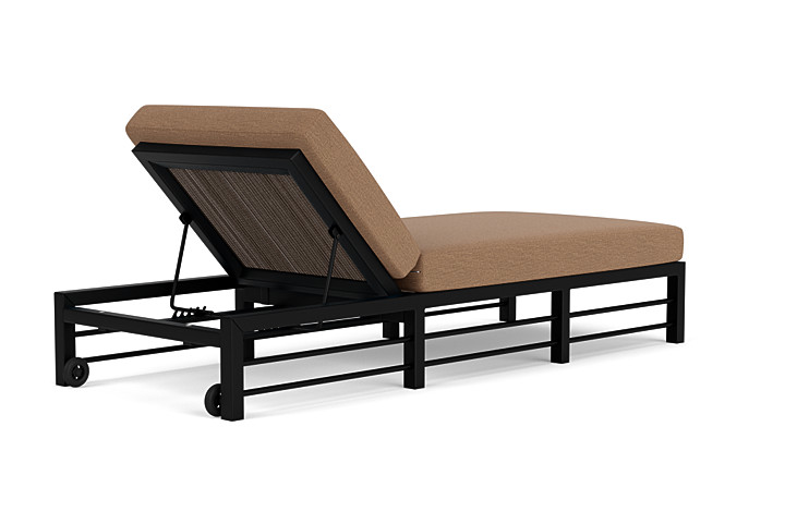 Lloyd Flanders™ Southport Chaise  - Bark, Canvas Natural