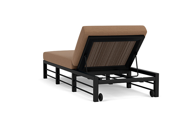 Lloyd Flanders™ Southport Chaise  - Bark, Canvas Natural