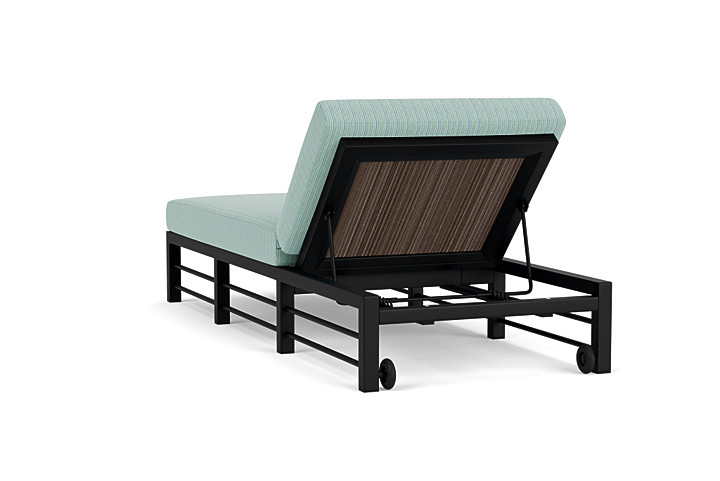 Lloyd Flanders™ Southport Chaise  - Bark, Unearth Dew