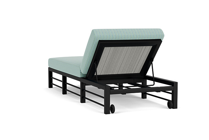 Lloyd Flanders™ Southport Chaise  - Platinum, Unearth Dew