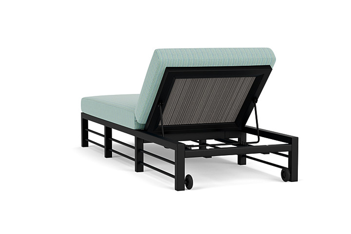 Lloyd Flanders™ Southport Chaise  - Pewter, Unearth Dew