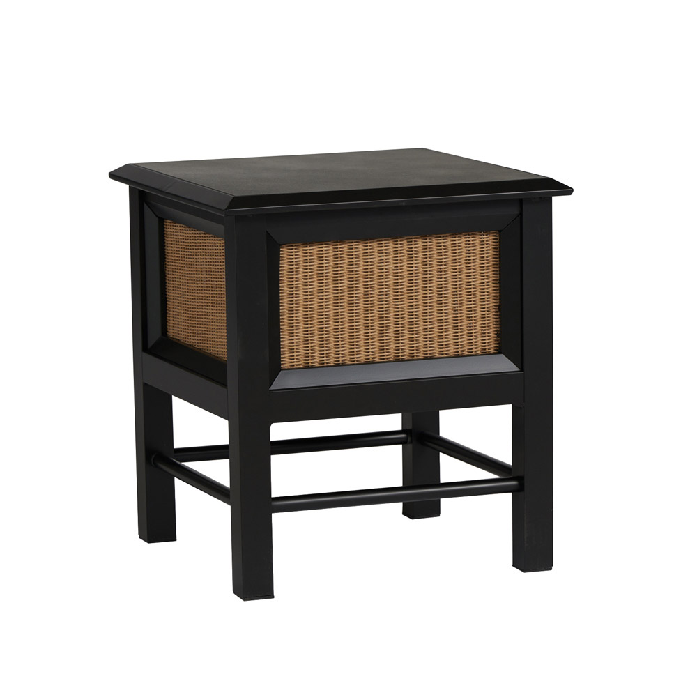 Lloyd Flanders - Southport 18" Square End Table