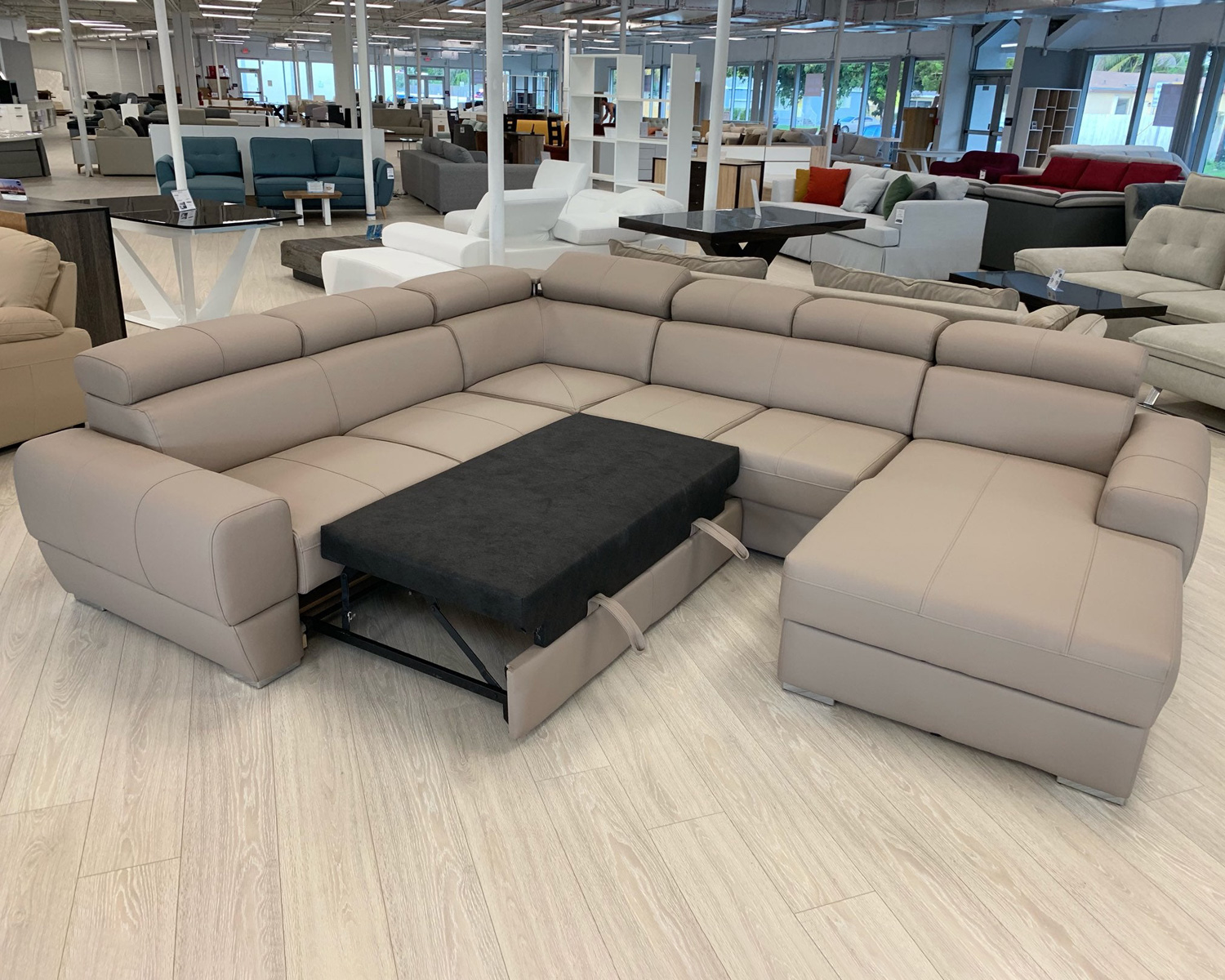 Maxima Vento Large Sleeper Sectional - Gray, Right Corner