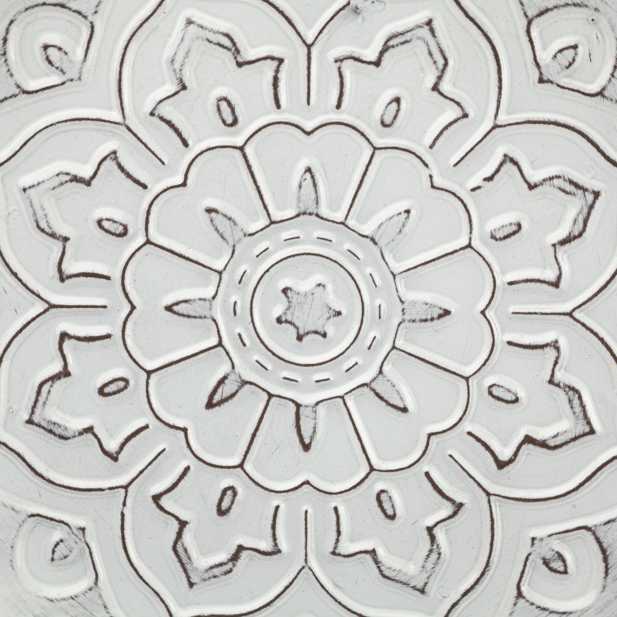 Mercana - Miranda Stamped Metal Lotus Flower Wall Decor (Set of 2)