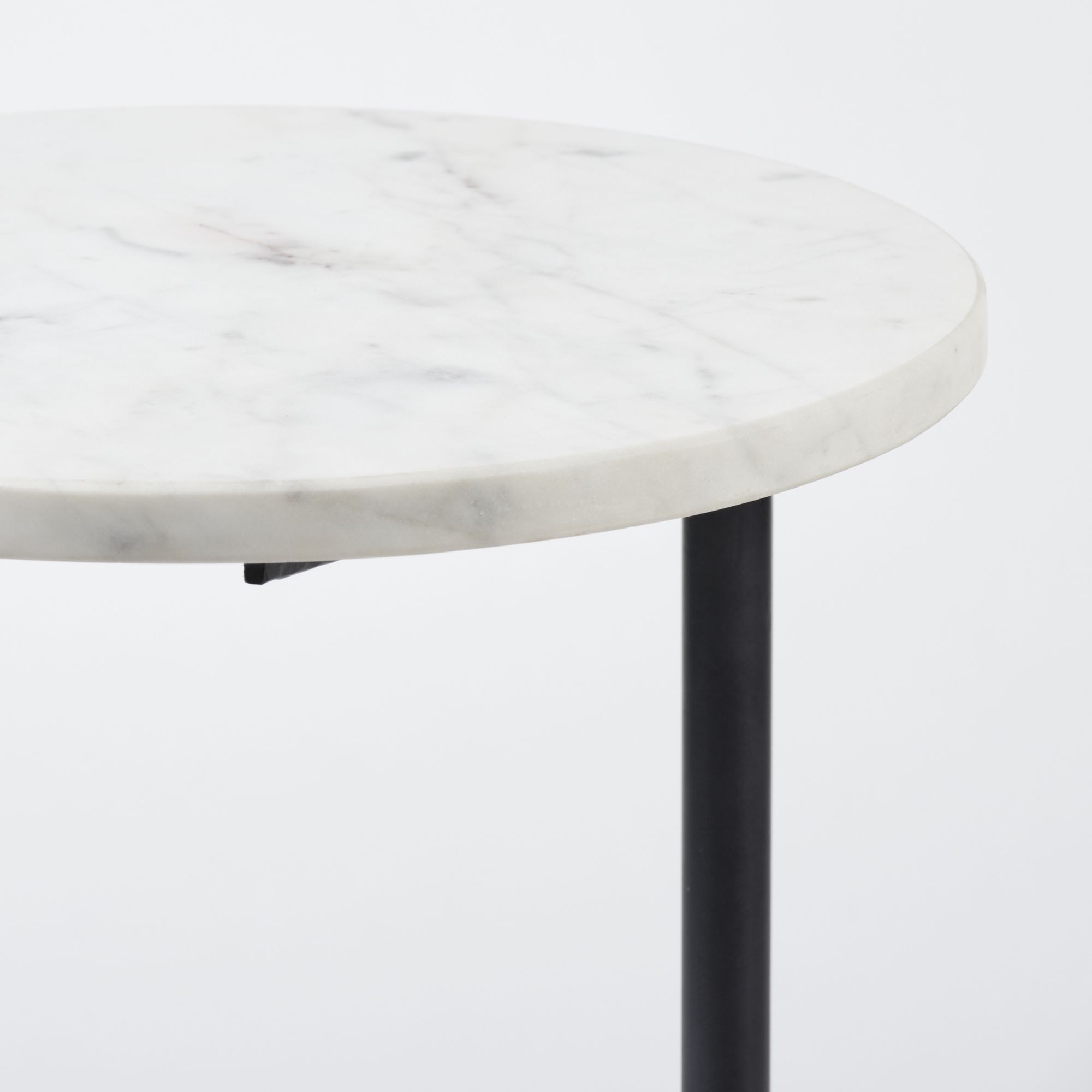 Mercana Ballatine Round Accent Table with Black Metal Base - White