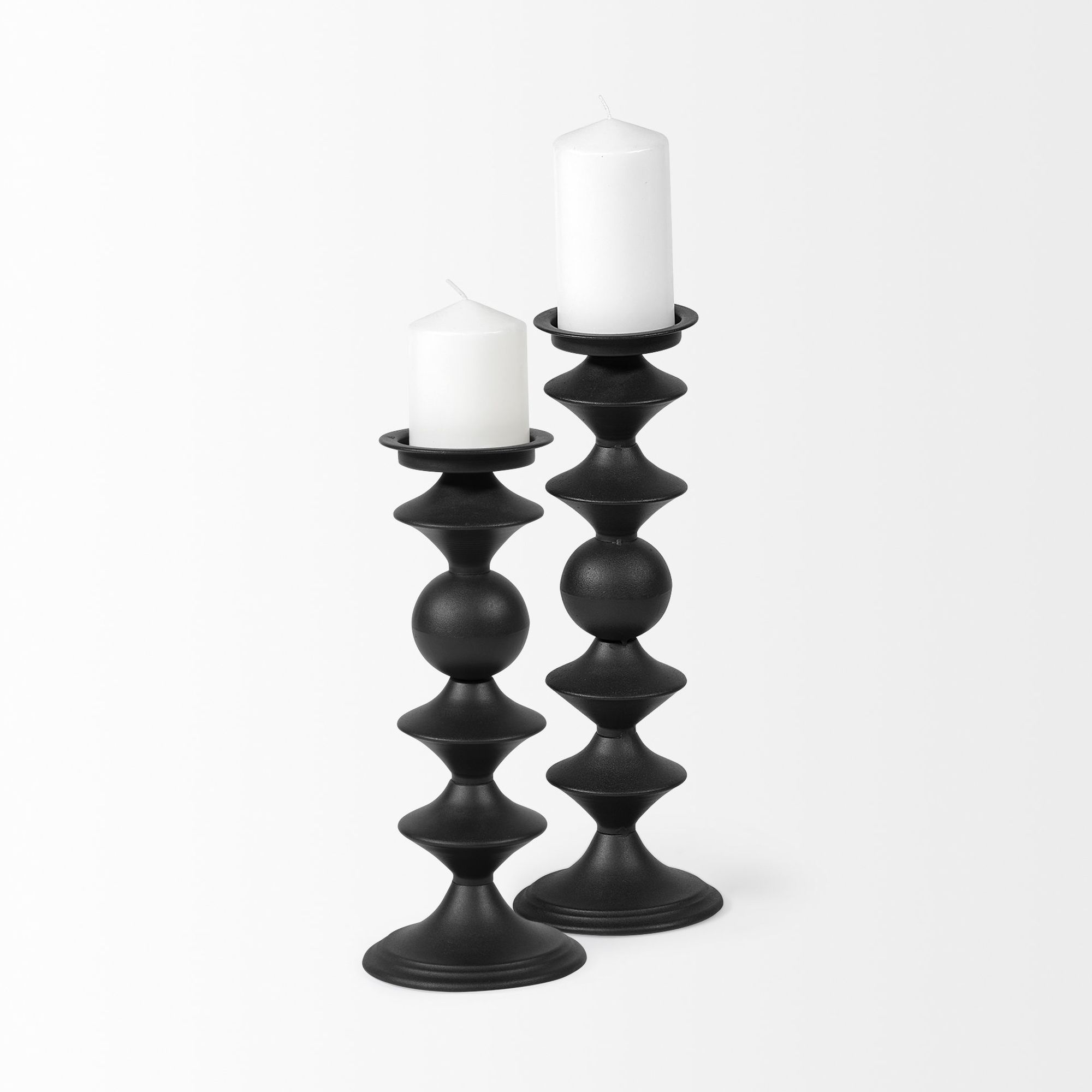 Mercana Candelero I Small Black Metal Grooved Table Candle Holder