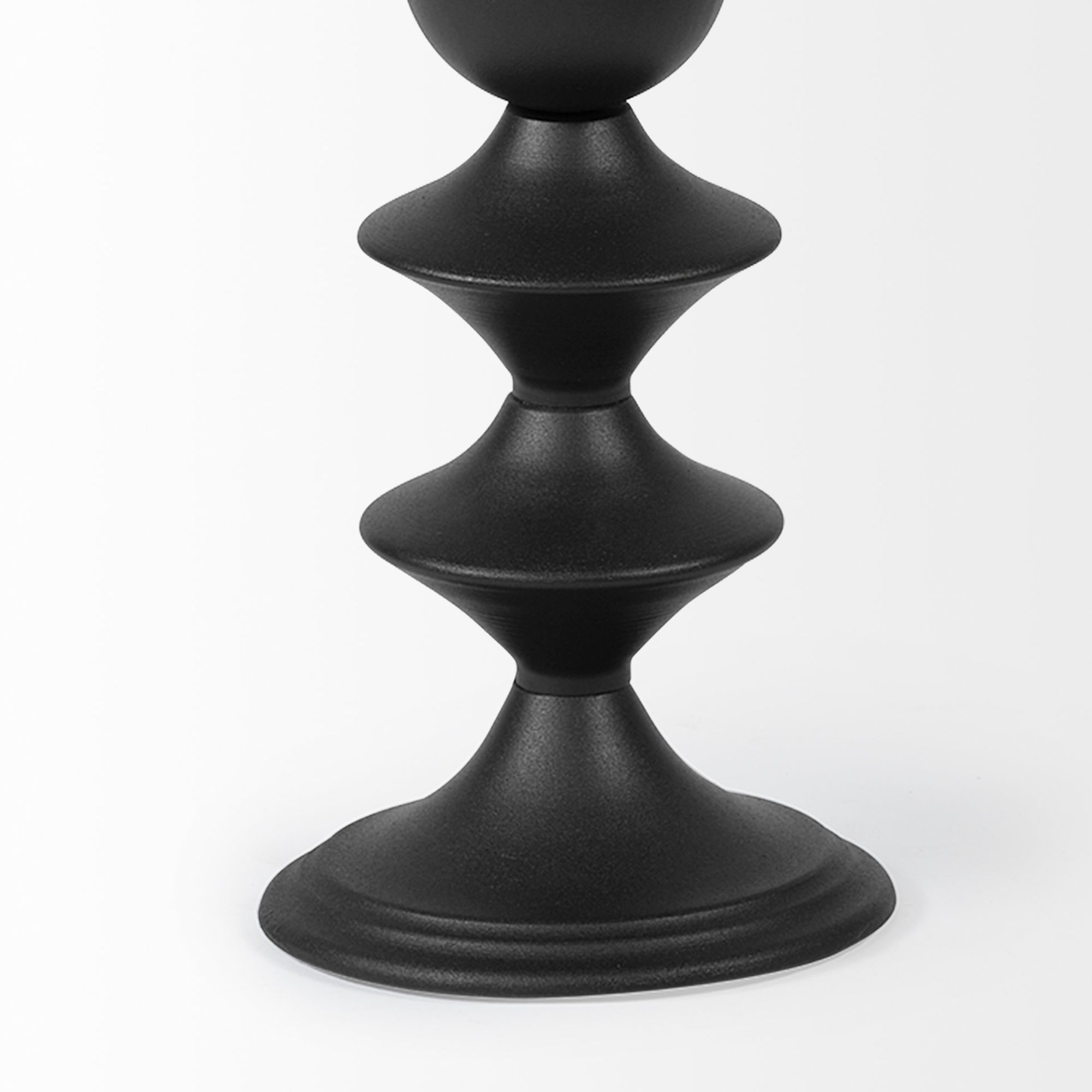 Mercana Candelero I Small Black Metal Grooved Table Candle Holder