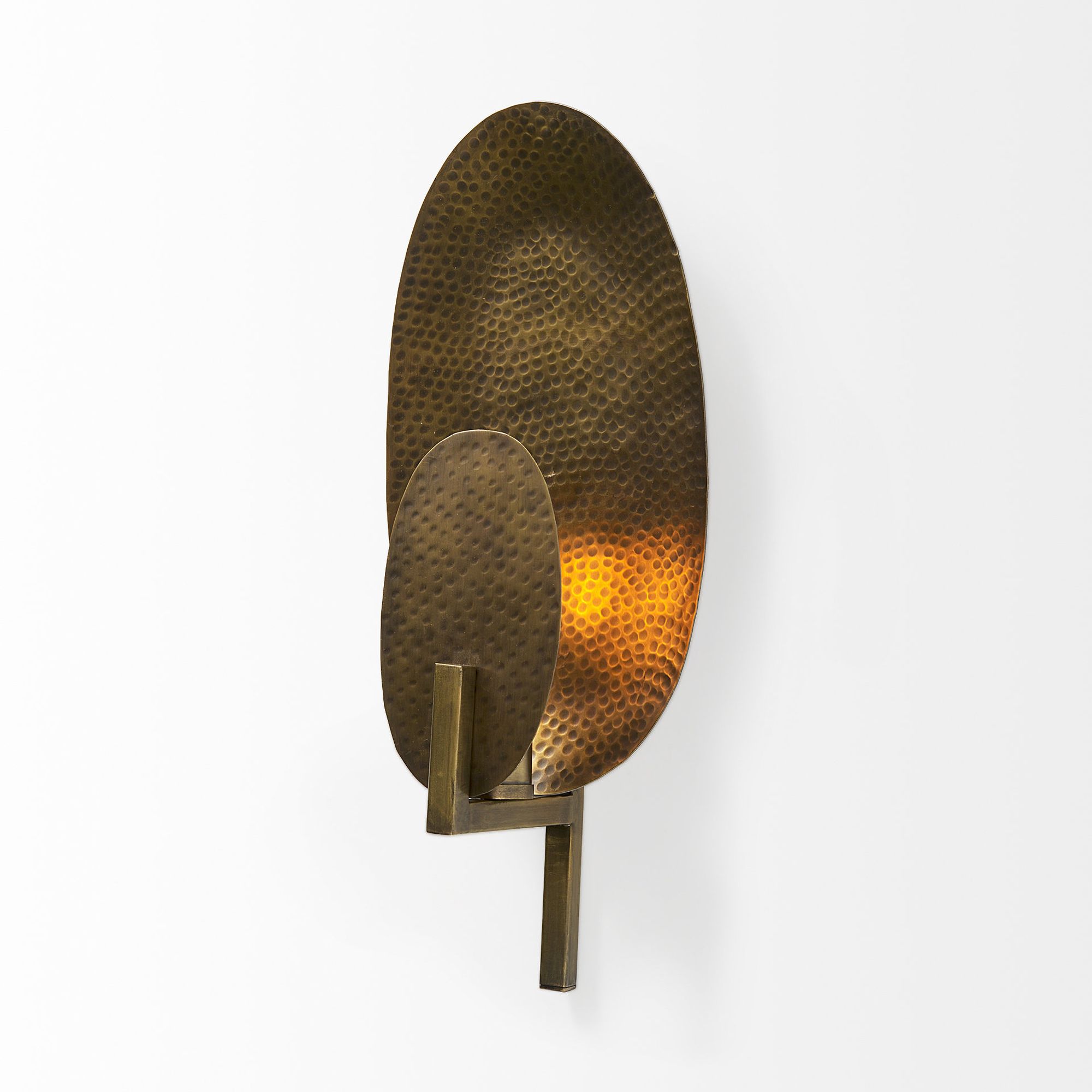 Mercana - Clarence 7.0L x 5.3W x 17.0H Metal Hammered Gold Round Wall Sconce