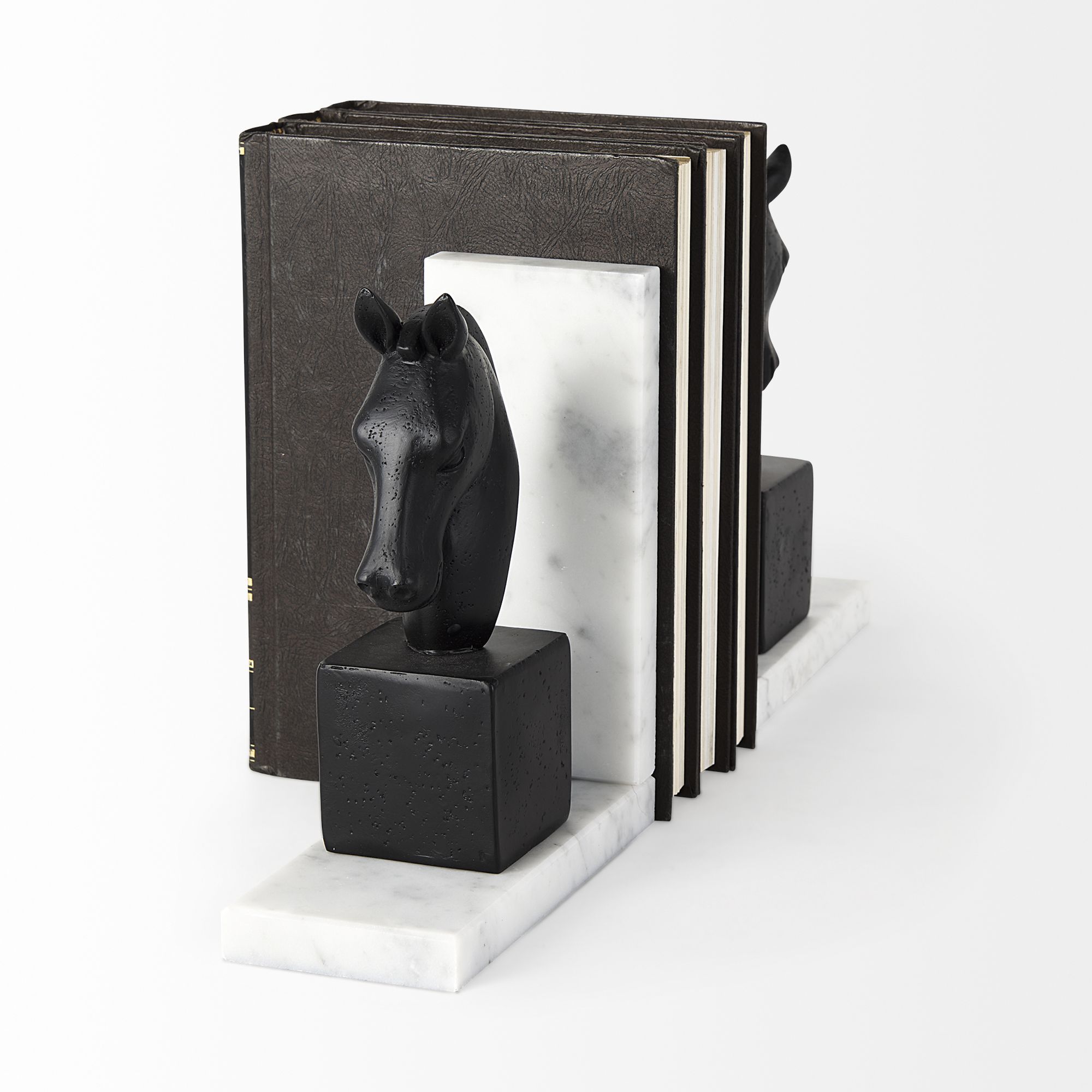 Mercana - Hidalgo 14L x 3W Black Majestic Horse Bookends (Set of 2)