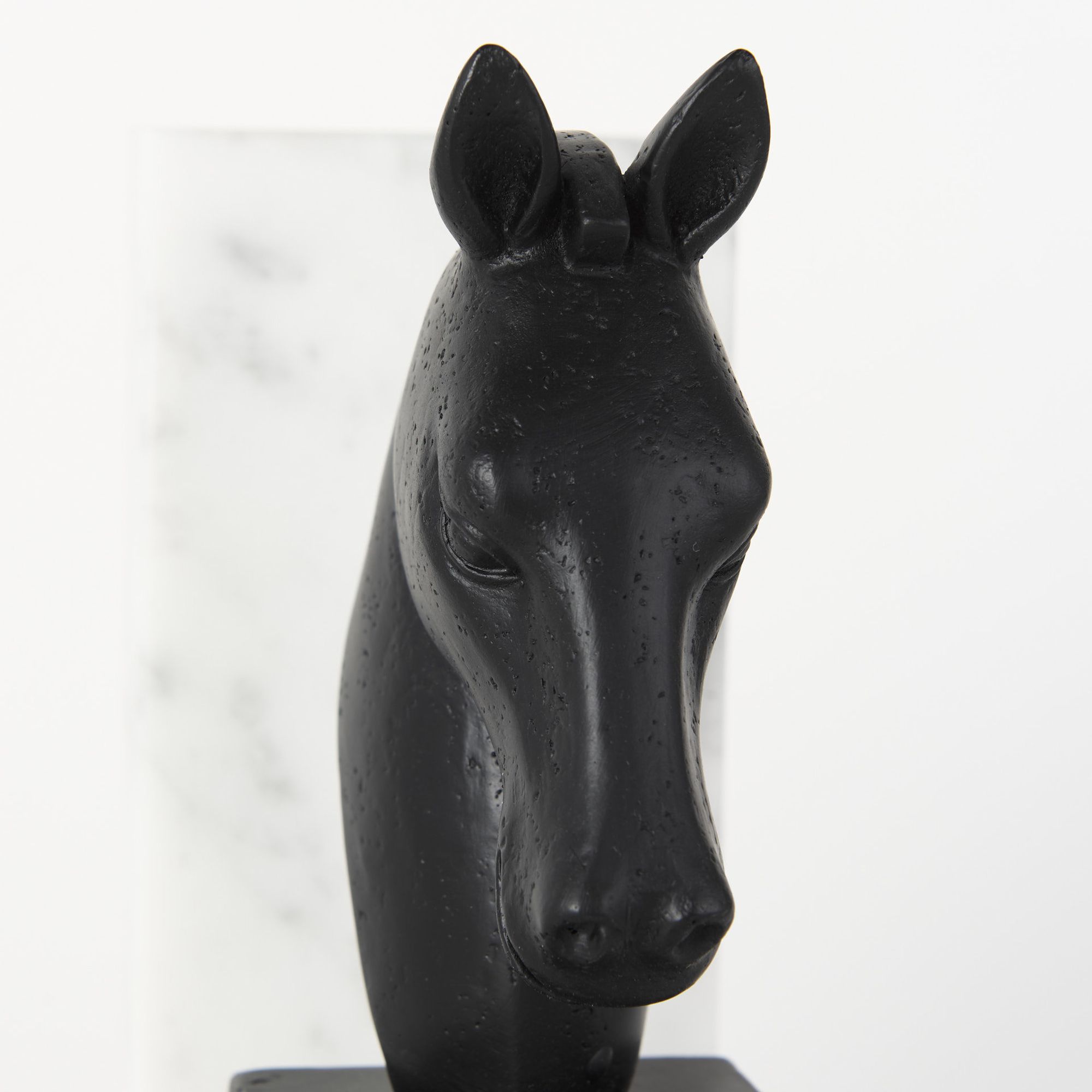 Mercana - Hidalgo 14L x 3W Black Majestic Horse Bookends (Set of 2)