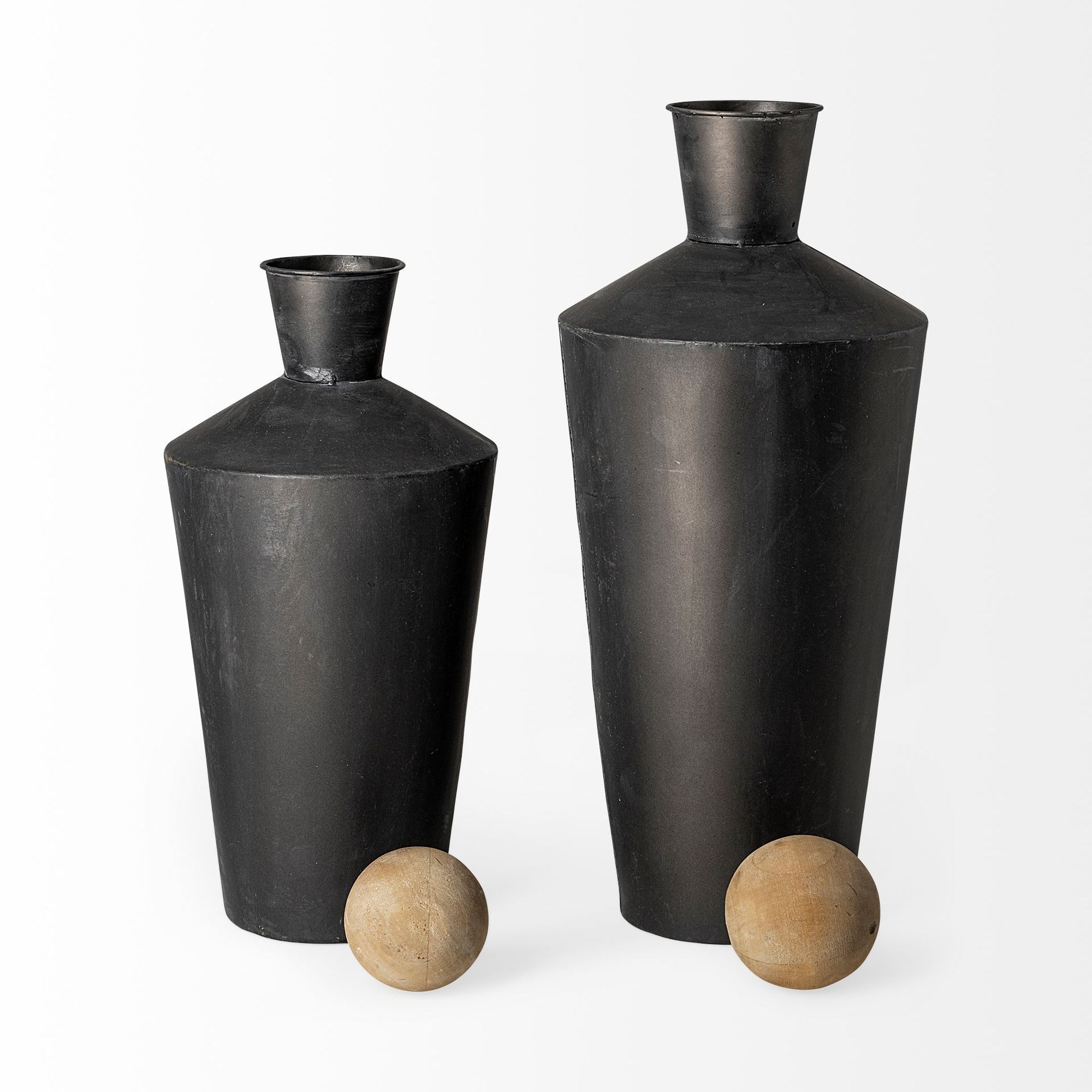 Mercana - Asher Black Metal Urns (Set of 2)