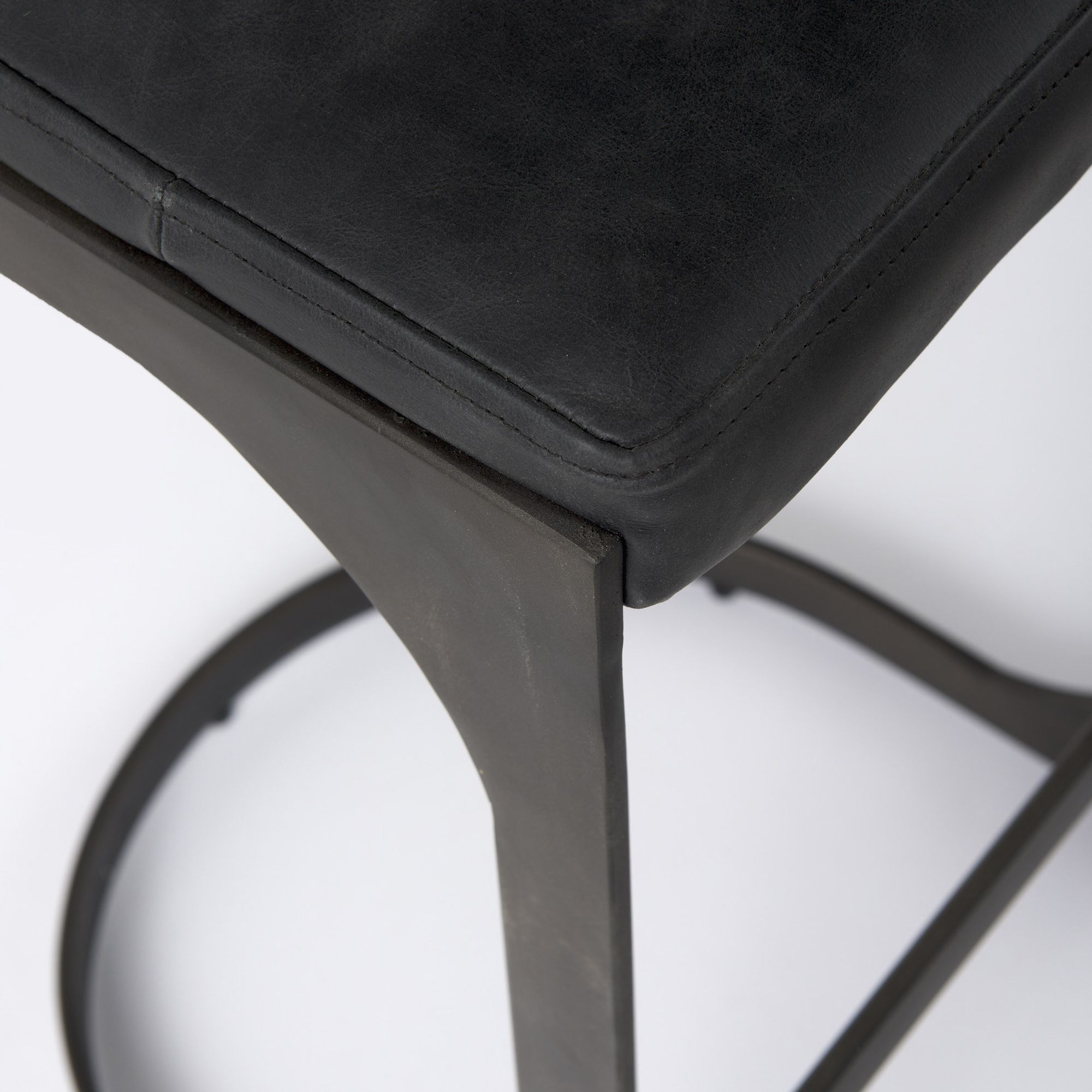 Mercana Tyson 31" Counter Stool - Black