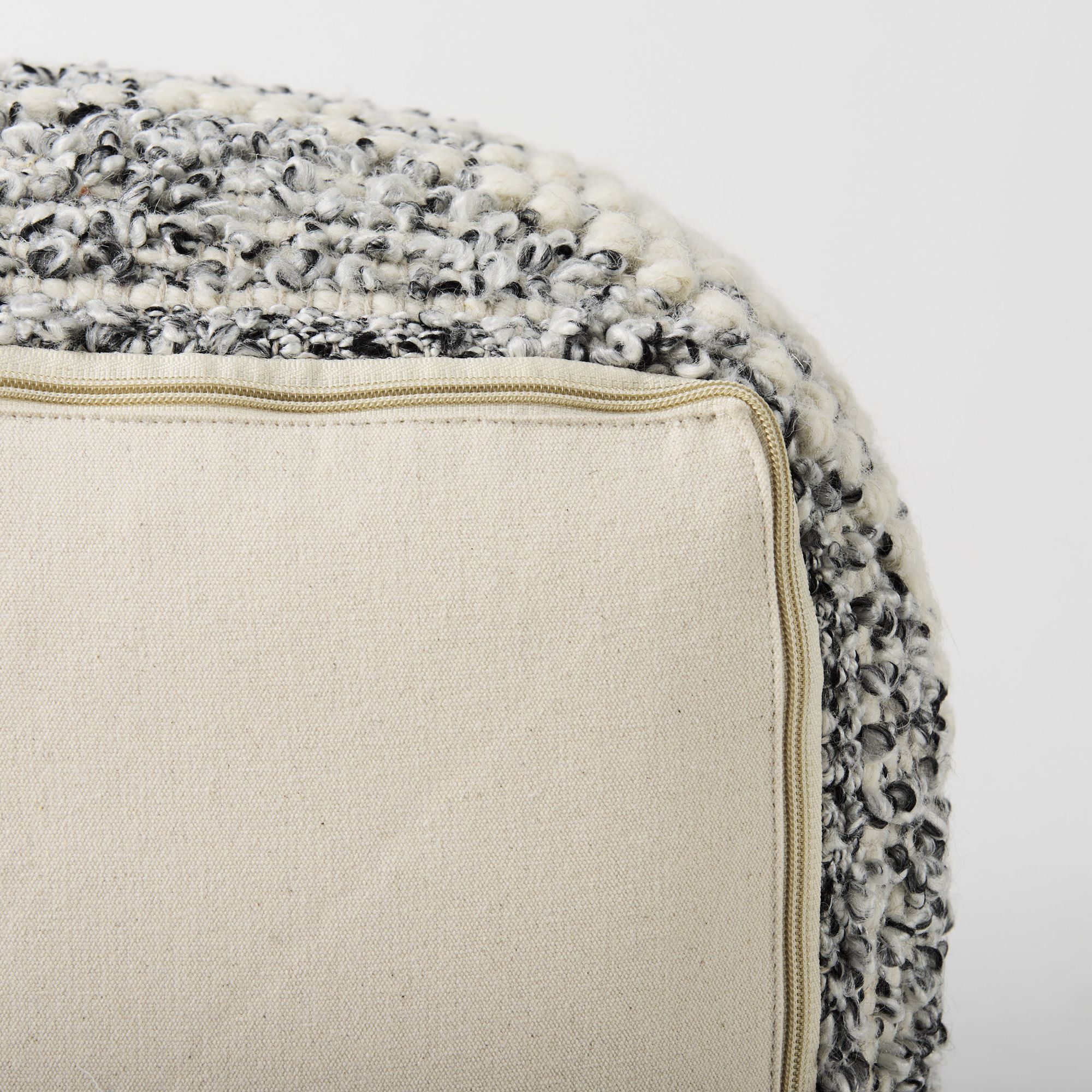 Mercana - Ekiya Black/White Yarn and Wool Patterened Pouf