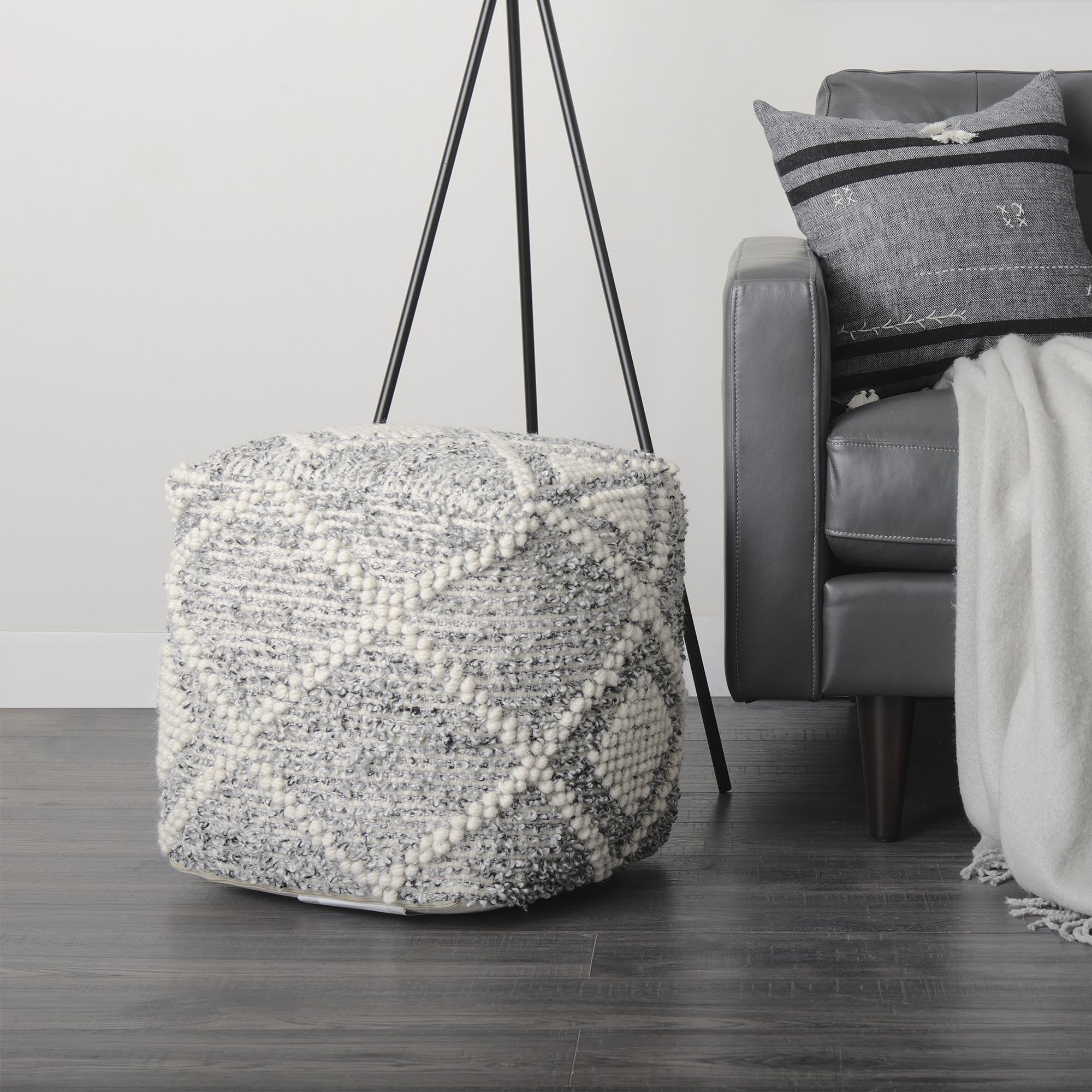 Mercana - Ekiya Black/White Yarn and Wool Patterened Pouf