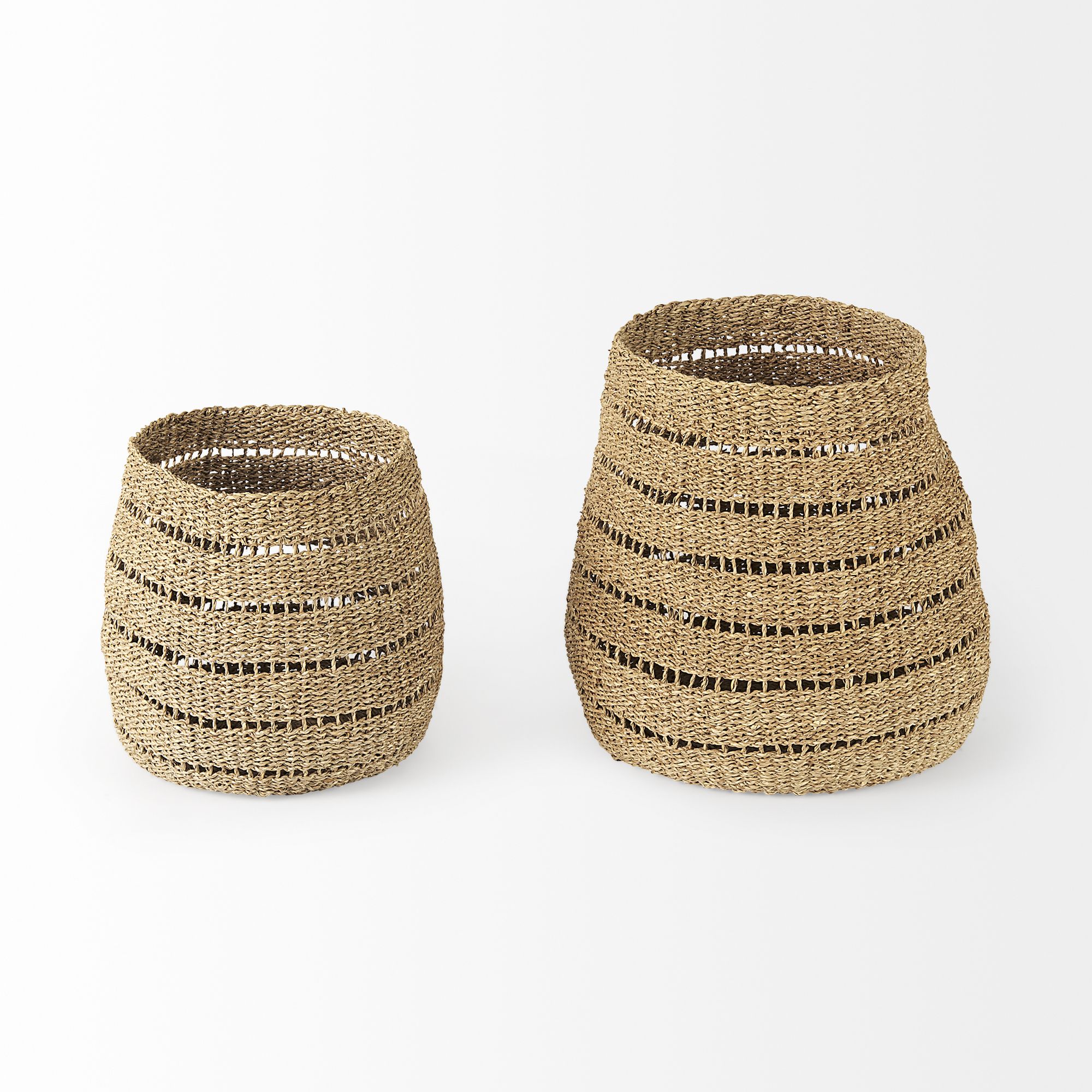 Mercana - Hayes Medium Brown Seagrass Round Basket with Stripe Pattern (Set of 2)