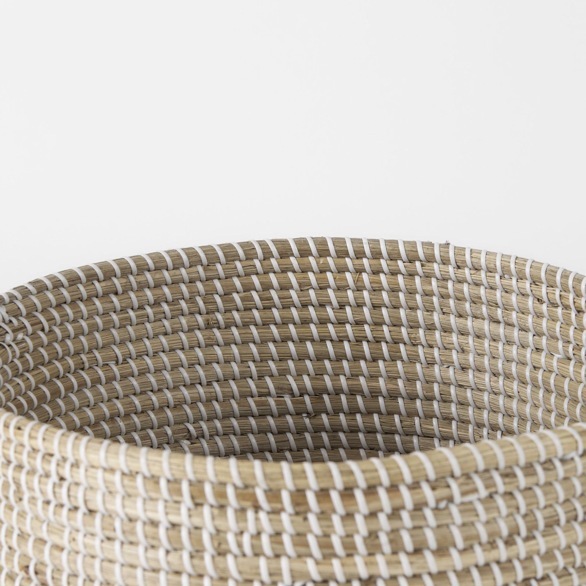 Mercana Maddie Round Basket with White Dipped Seagrass (Set of 3) - Beige/White