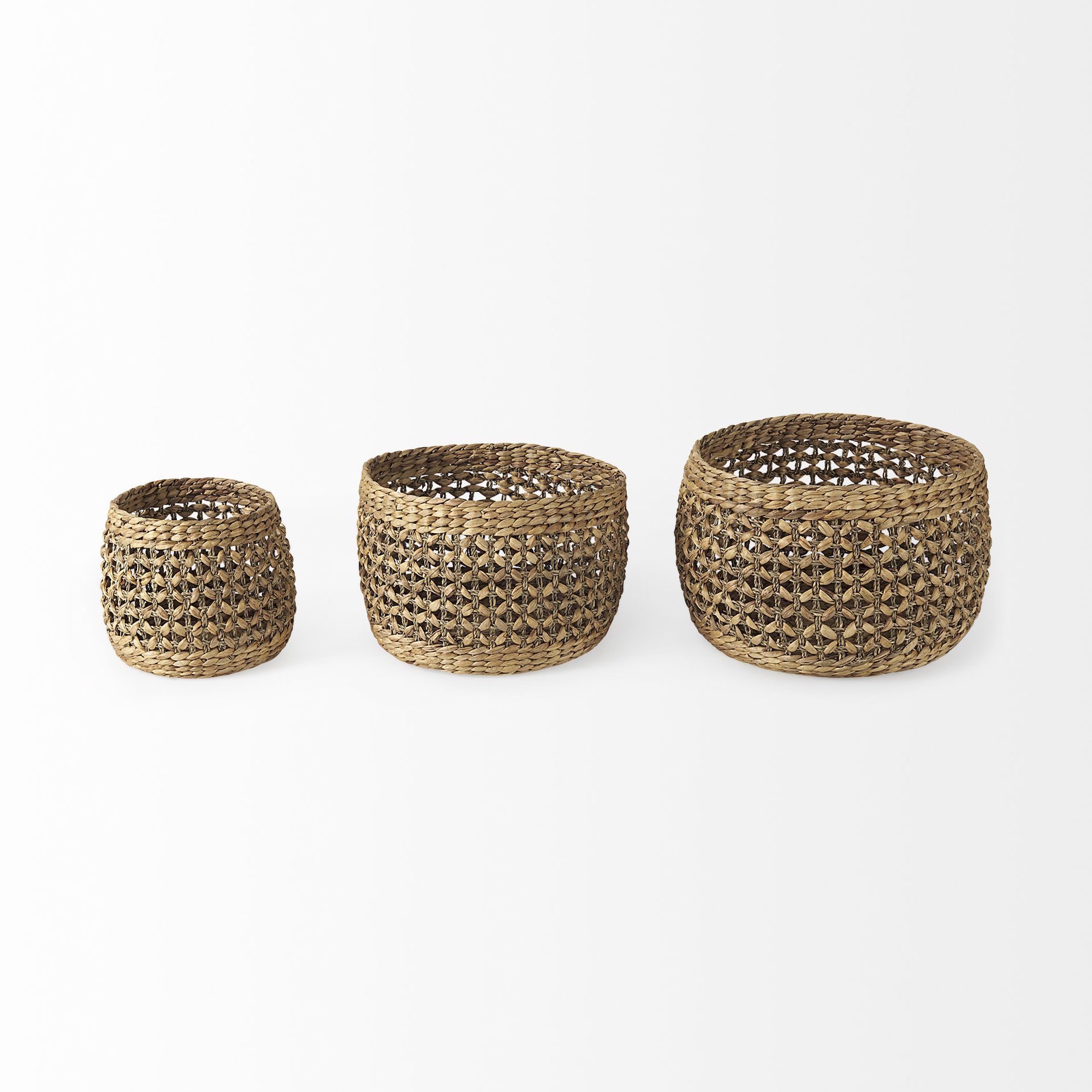 Mercana - Dakota Medium Brown Seagrass Round Basket (Set of 3)