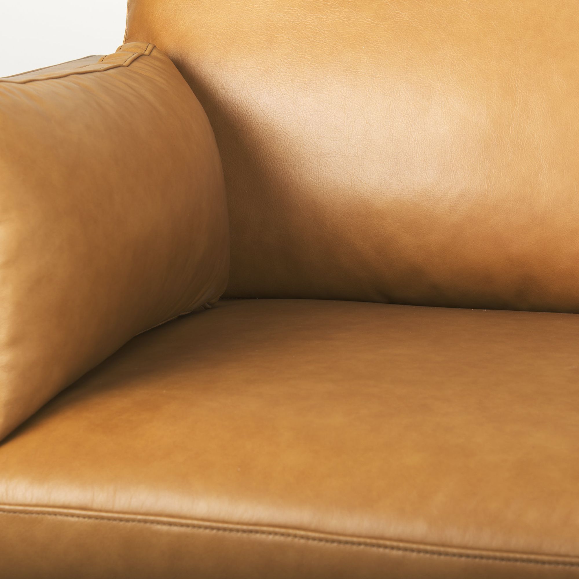 Mercana - Elton Loveseat in Tan, Leather