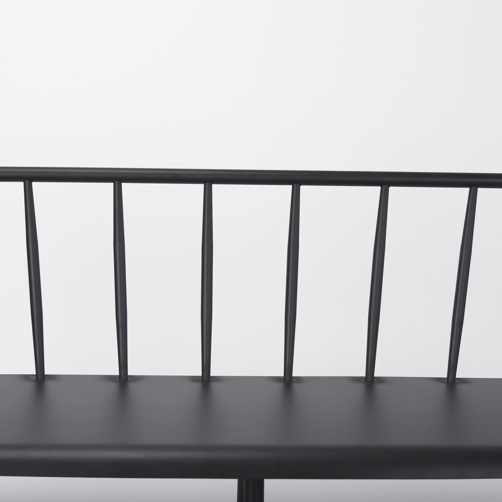 Mercana - Colin Bench in Black