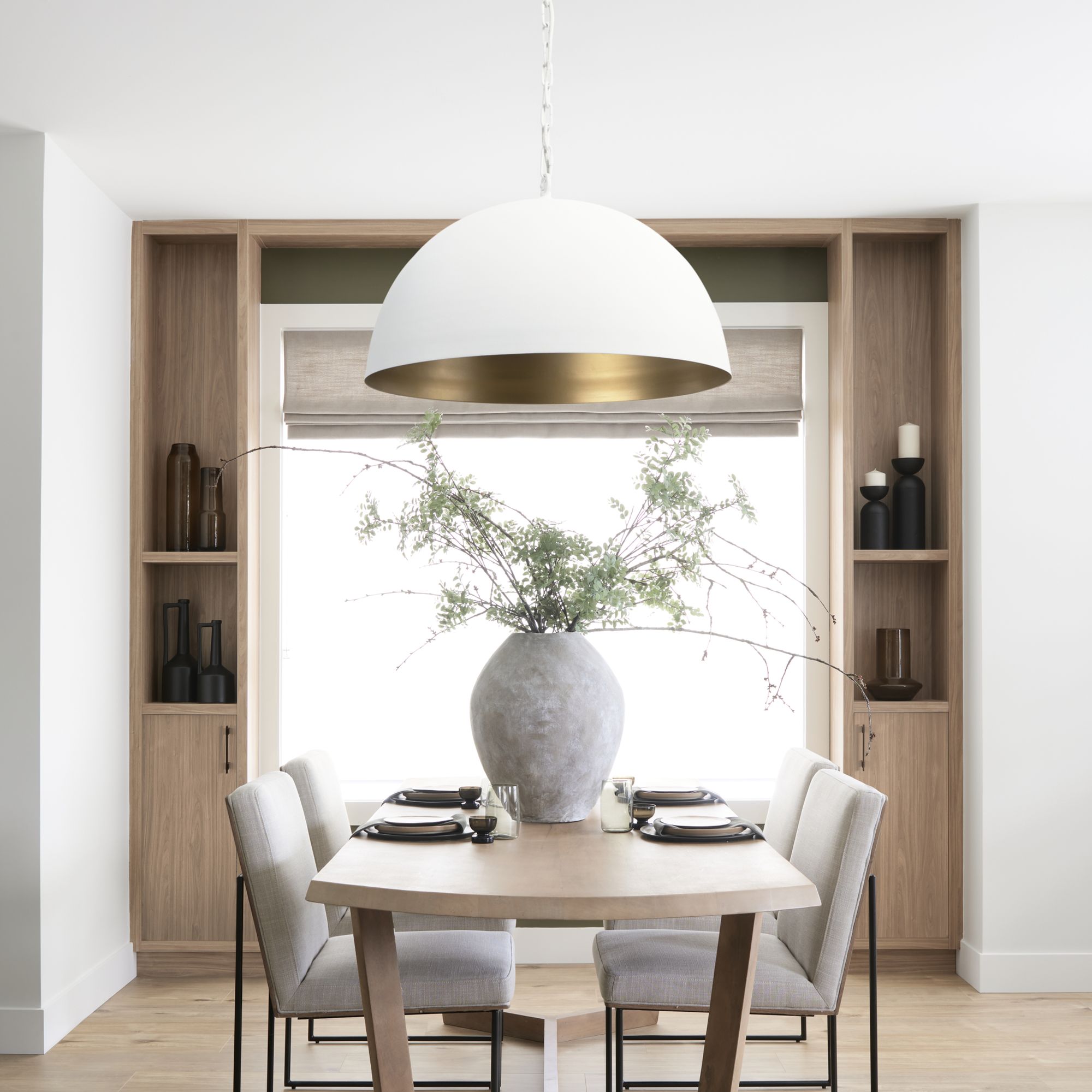 Mercana Juniper 36" Round Pendant Light - White