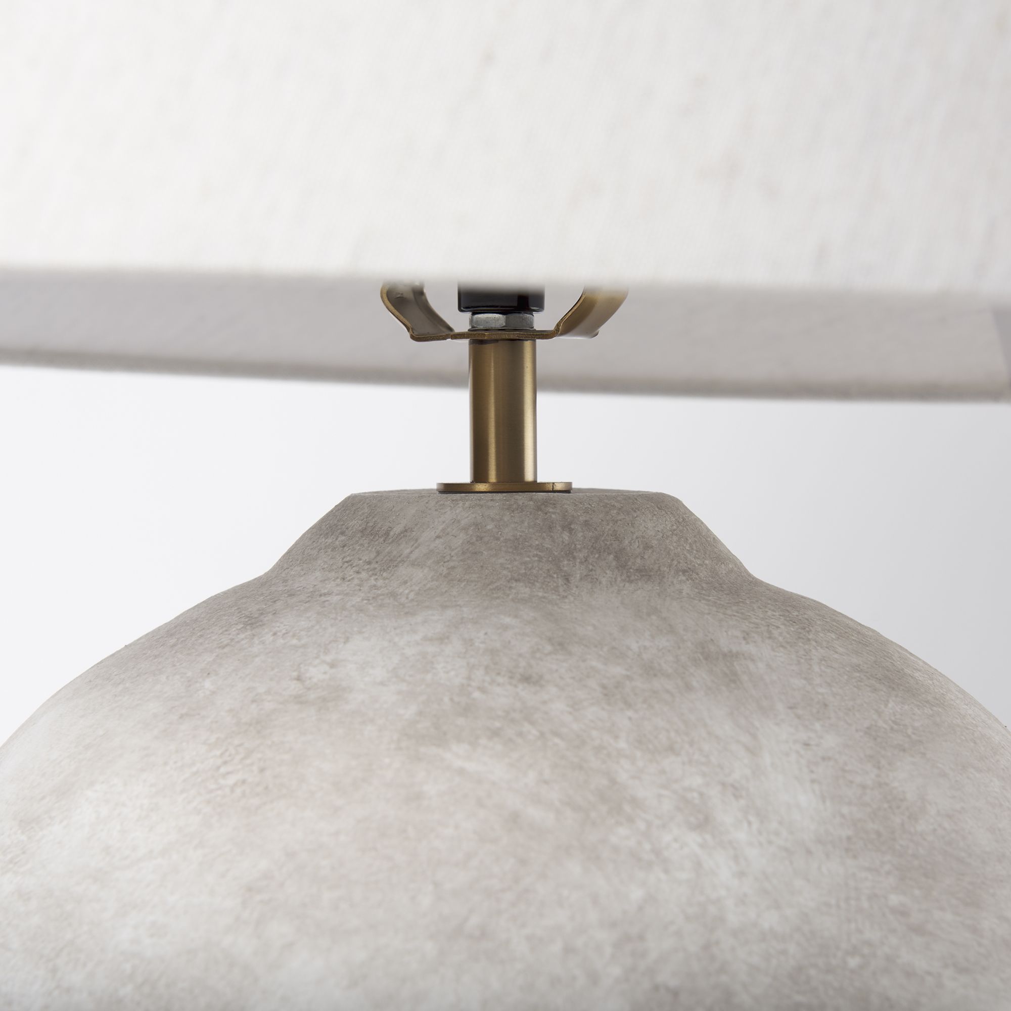 Mercana Mehdi Ceramic Table Lamp - Cream