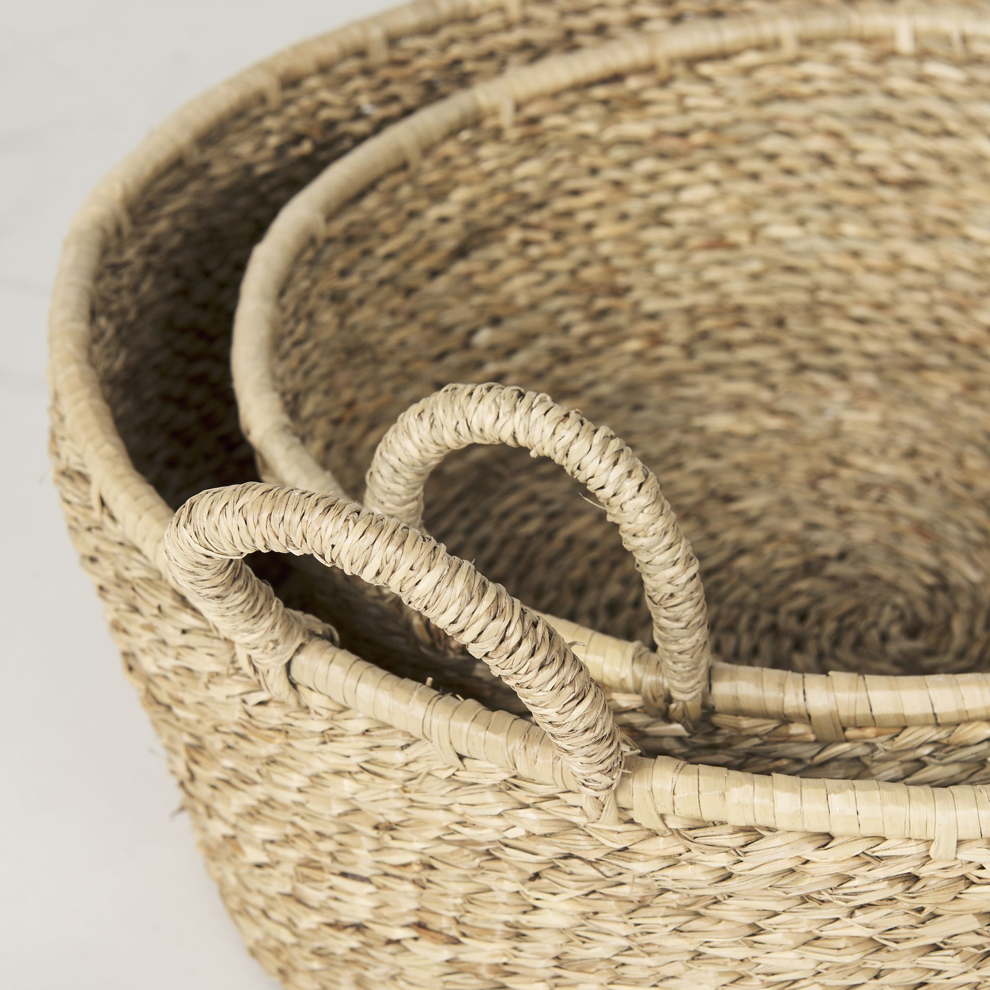 Mercana - Ayanna Deep Nesting Seagrass Baskets/Handles (Set of 2)