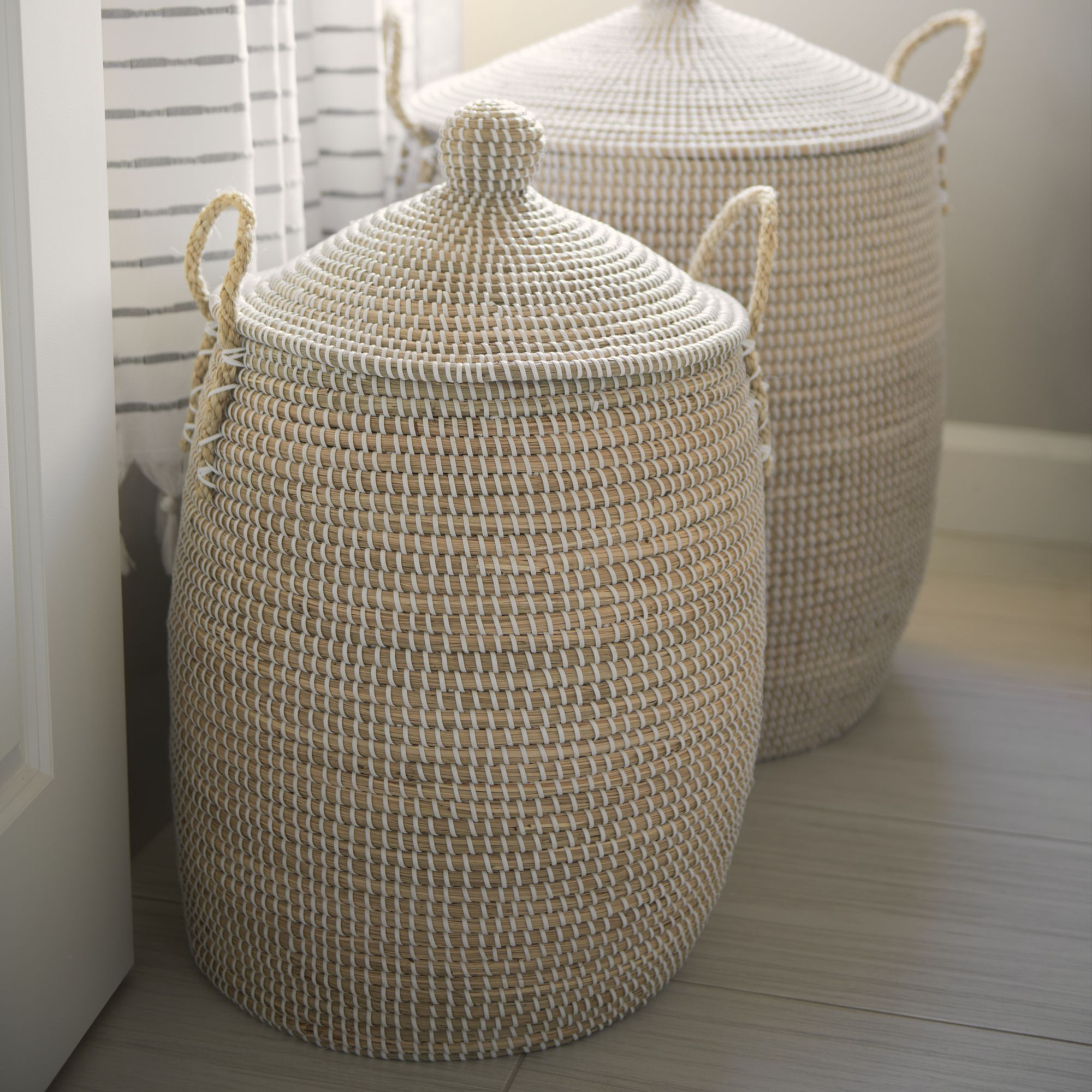 Mercana - Kairi Seagrass Floor Baskets/Lids and Handles (Set of 2)