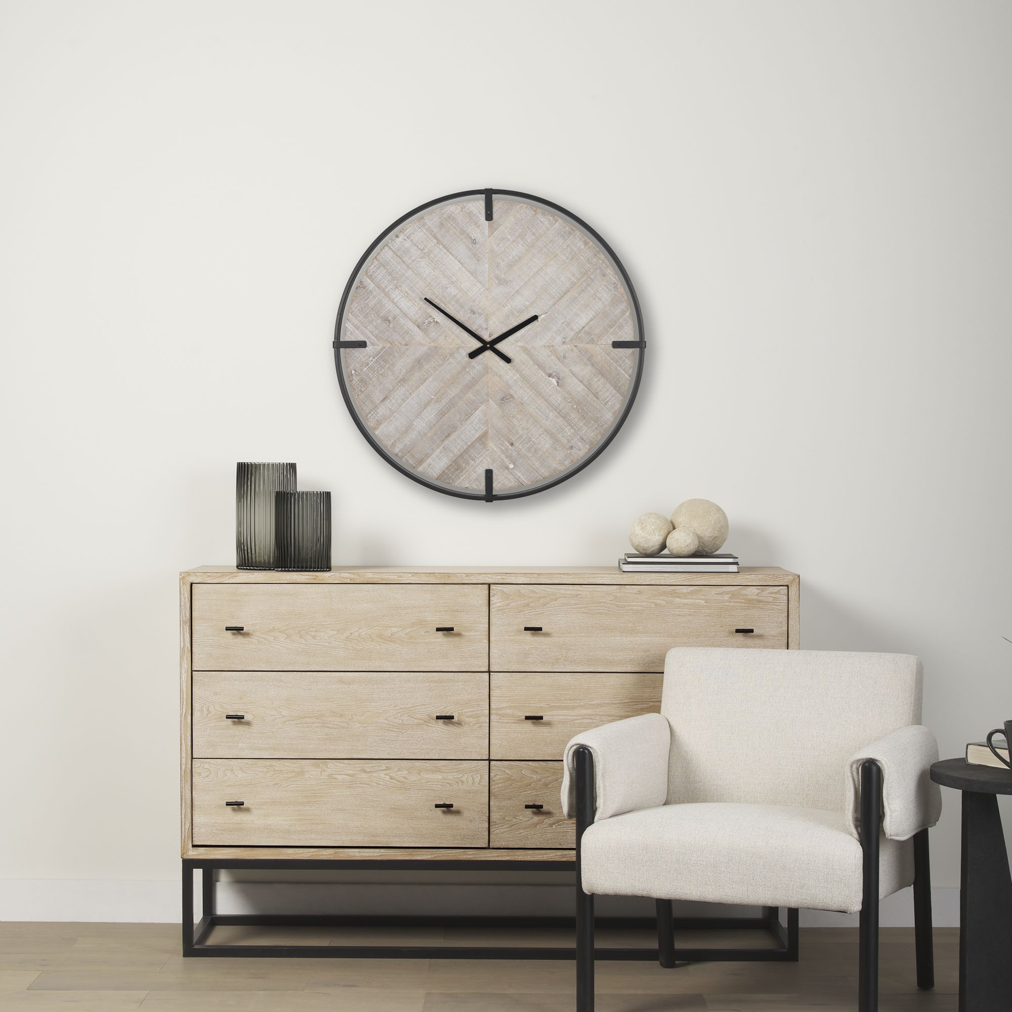 Mercana - Rani Matte Black Metal/Wood Wall Clock