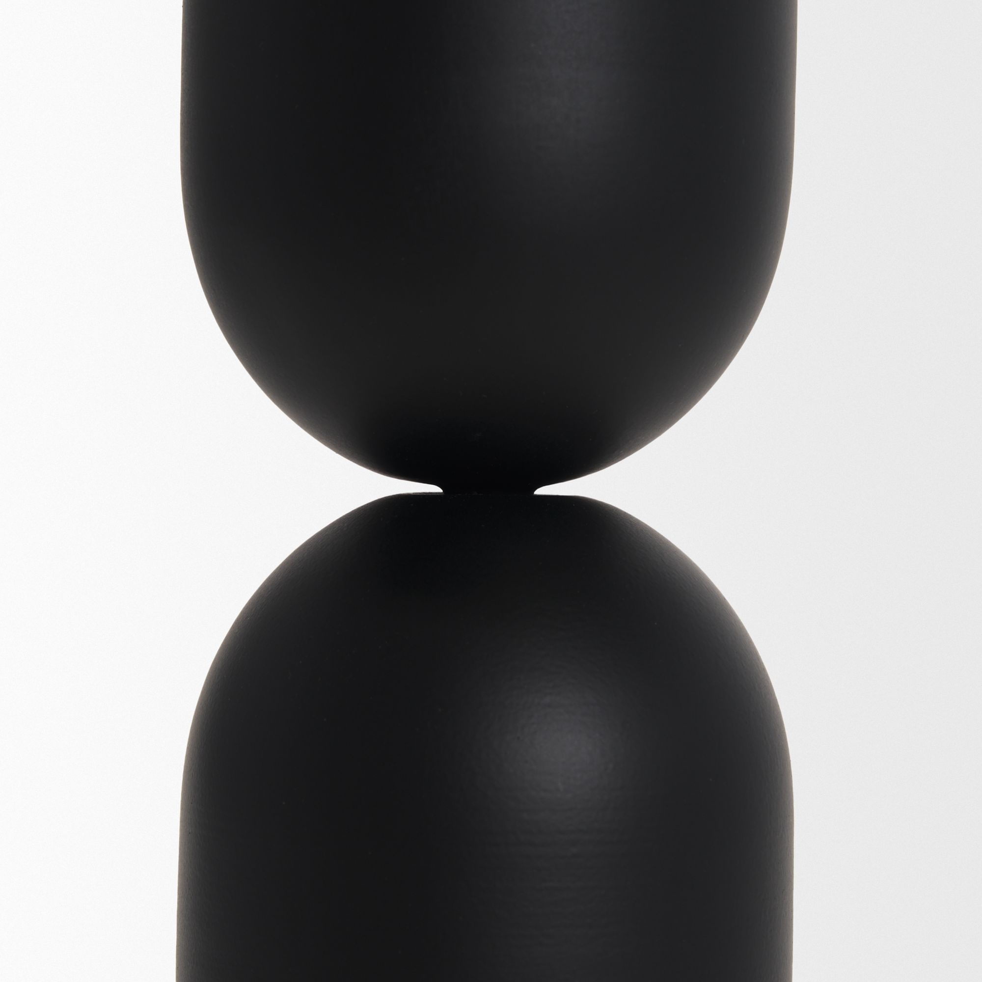 Mercana Qamra Short Black Metal Pillar Candle Holder