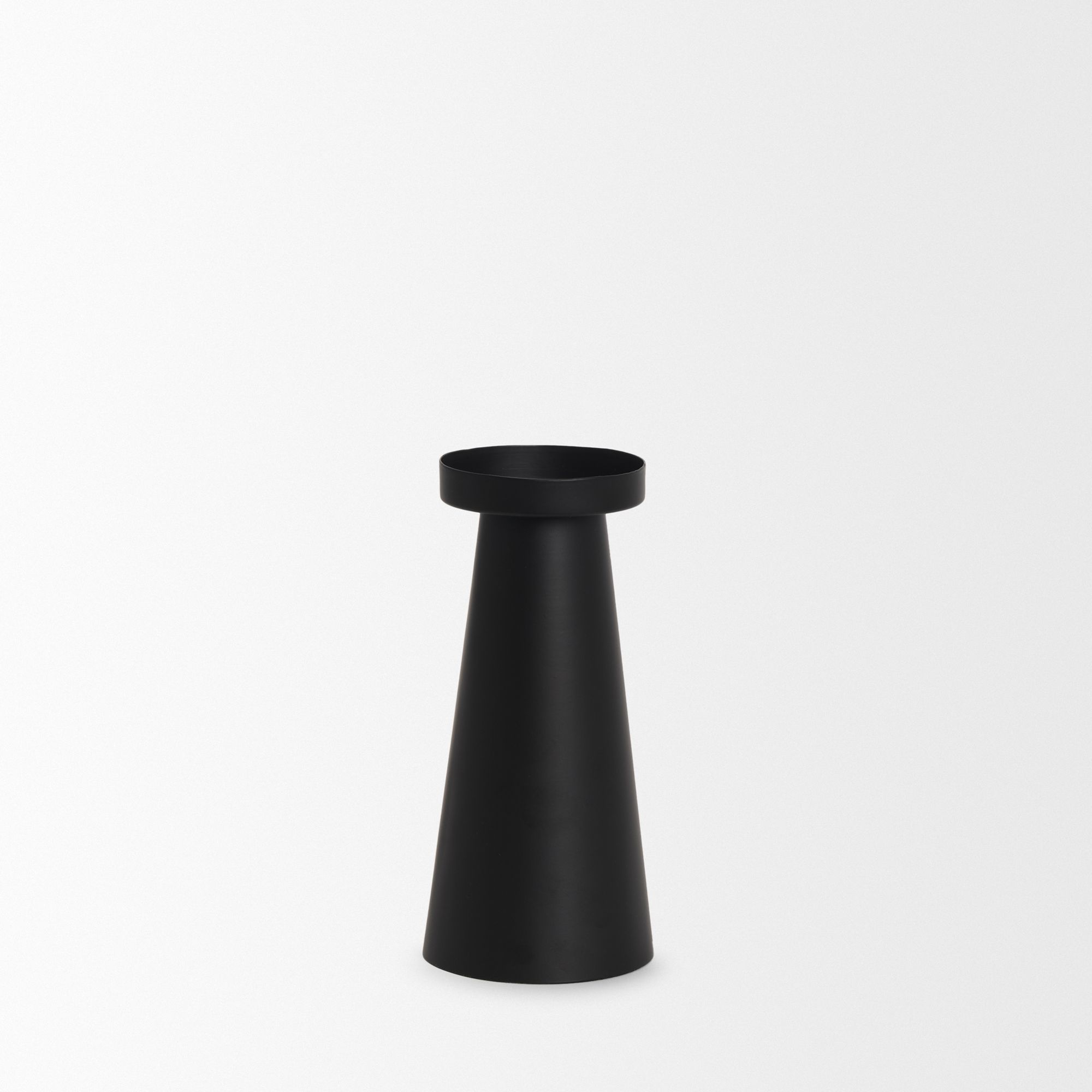 Mercana - Quadir Matte Black Metal Candle Holder