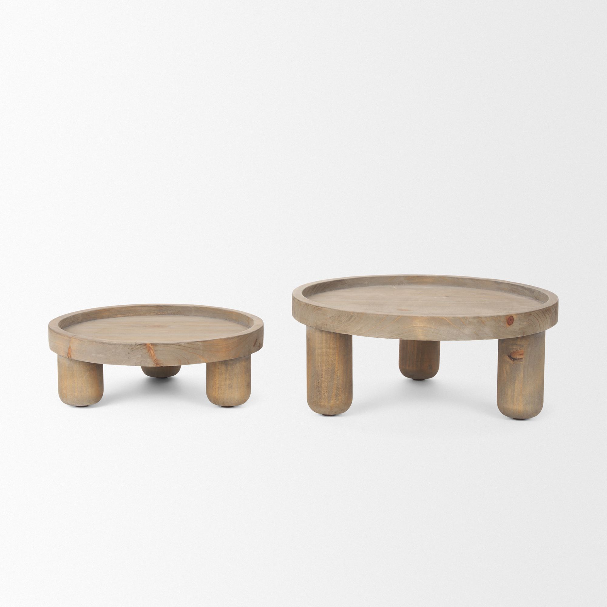 Mercana - Virve Round Light Brown Wood with Gray Wash Wooden Trays