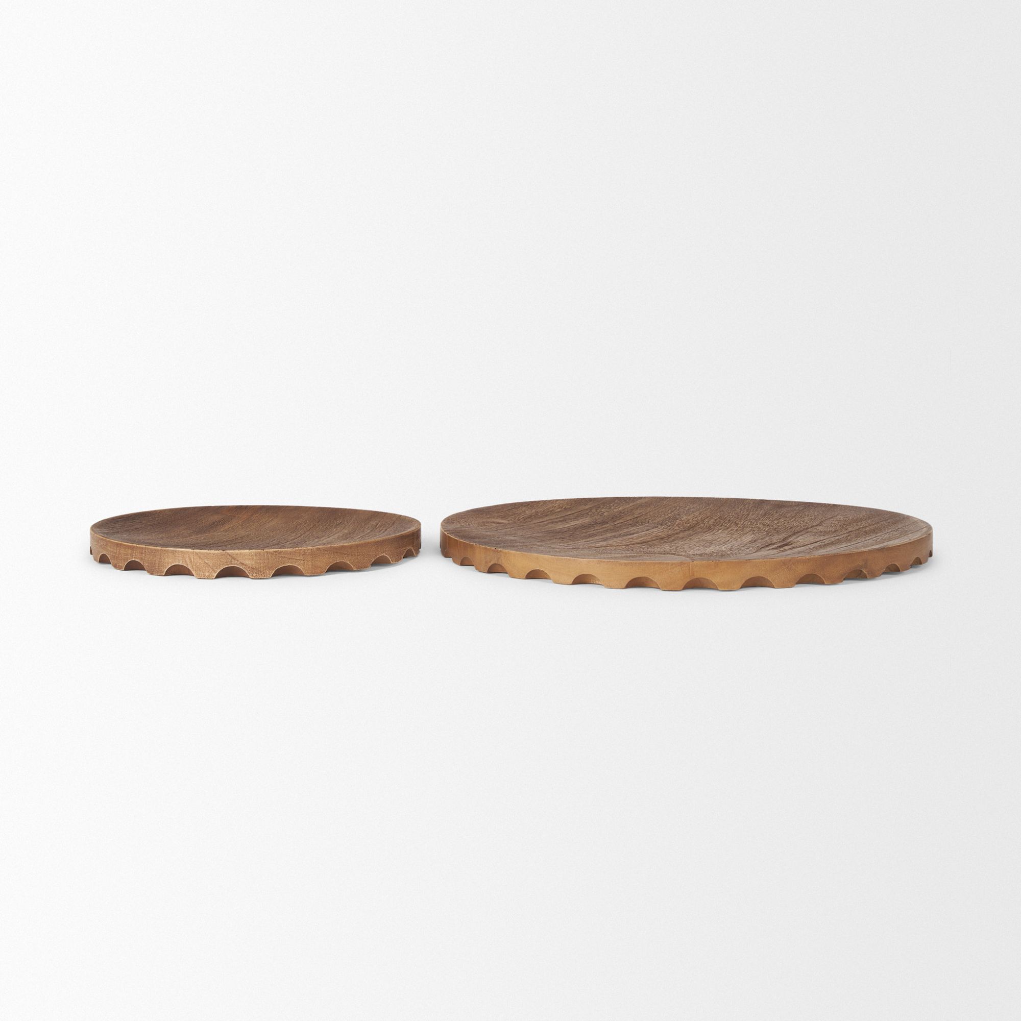 Mercana - Waverly Round Light Brown Wood Scalloped Edged Trays