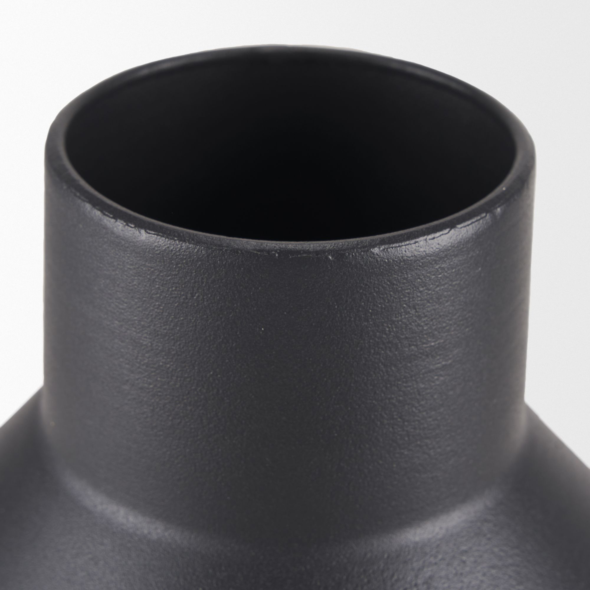 Mercana Tosca Small Matte Black Metal Vase - Black