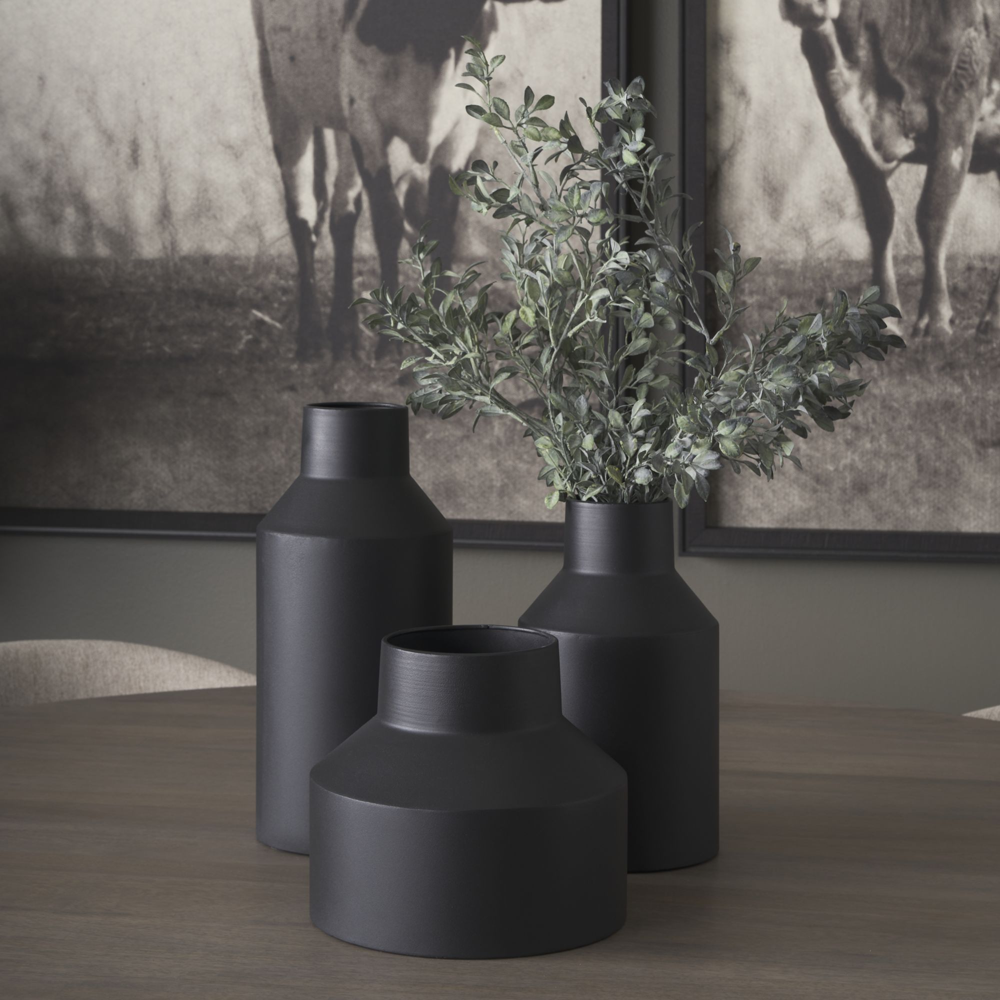 Mercana Tosca Small Matte Black Metal Vase - Black