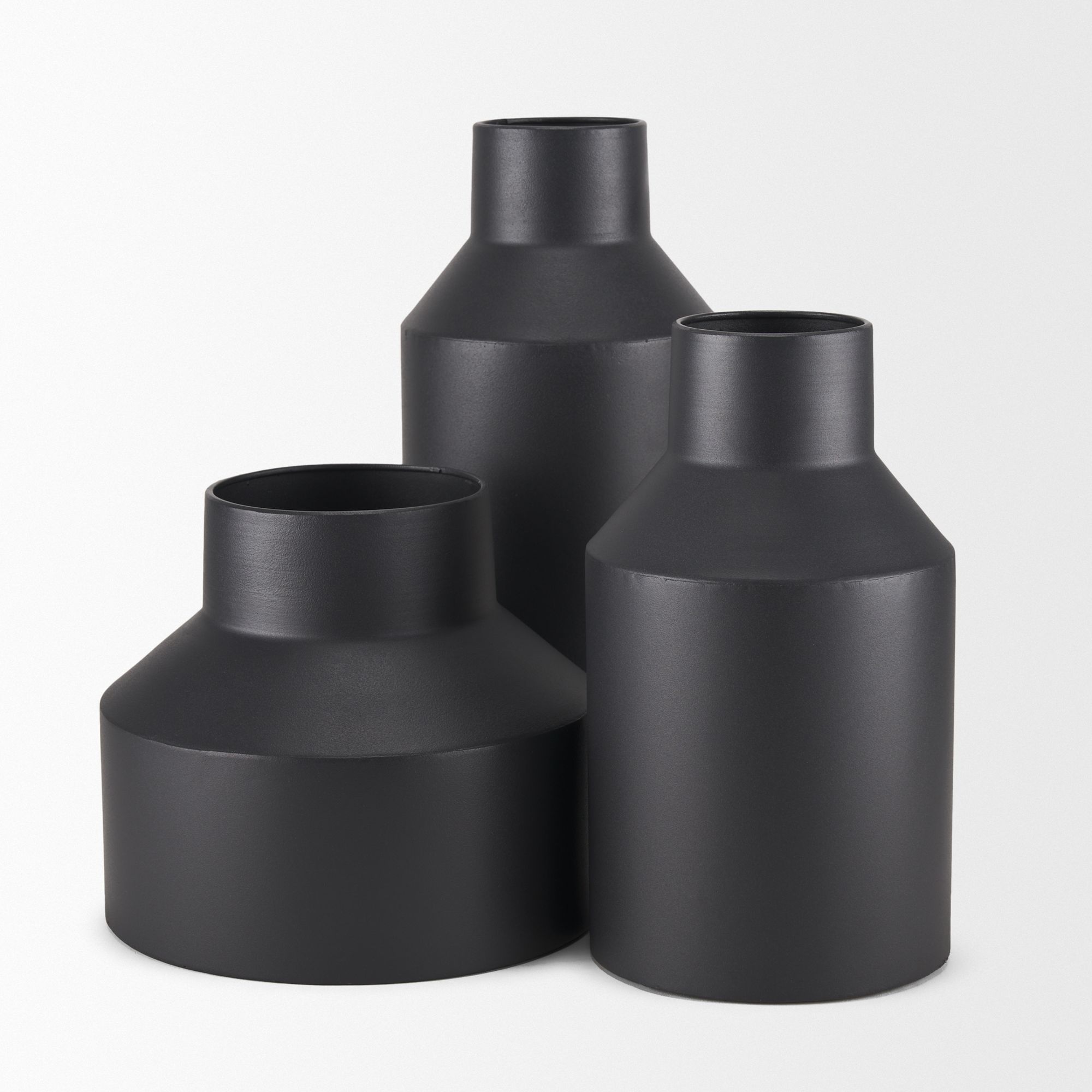 Mercana Tosca Small Matte Black Metal Vase - Black