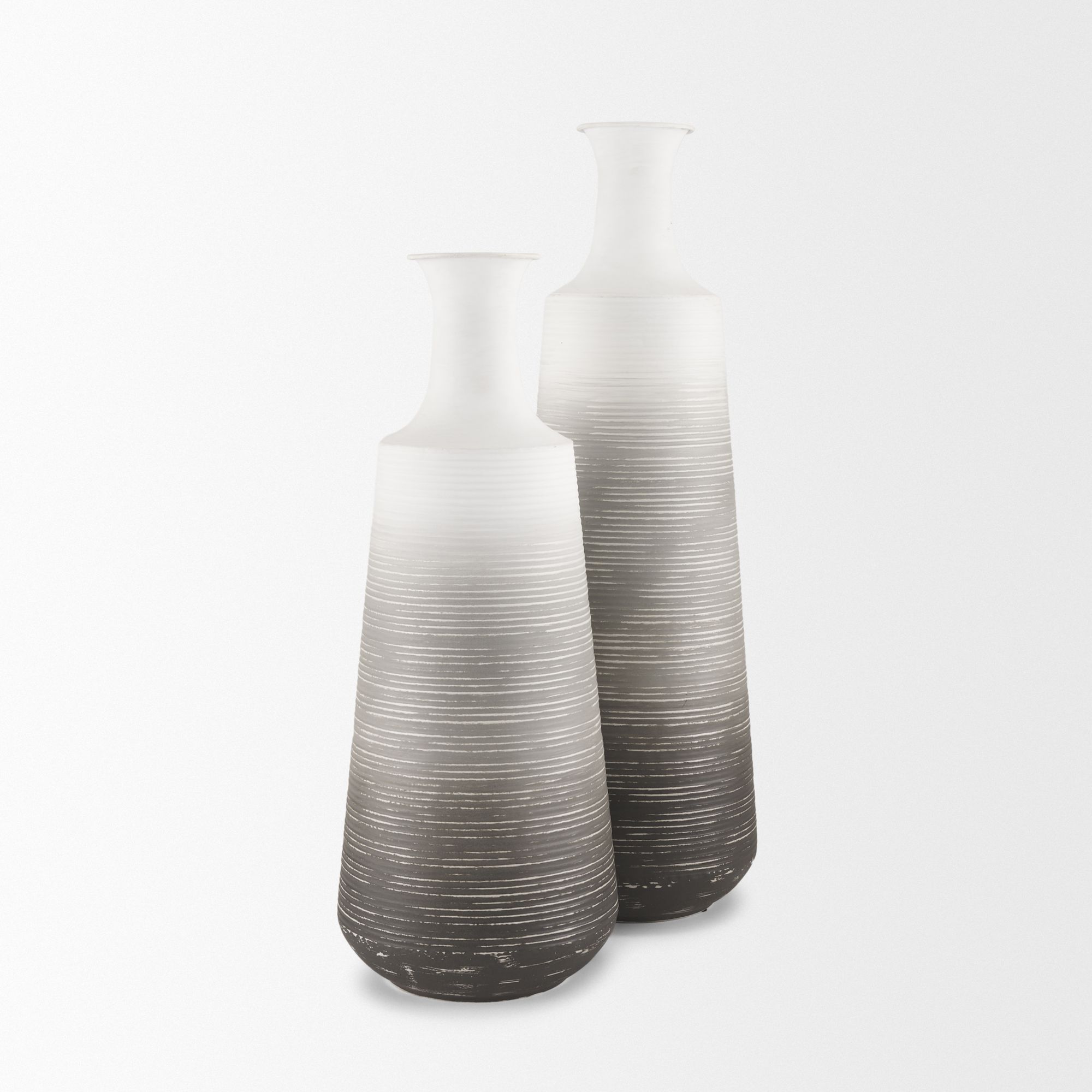 Mercana Toru Medium Ombre Metal Vase - White/Gray