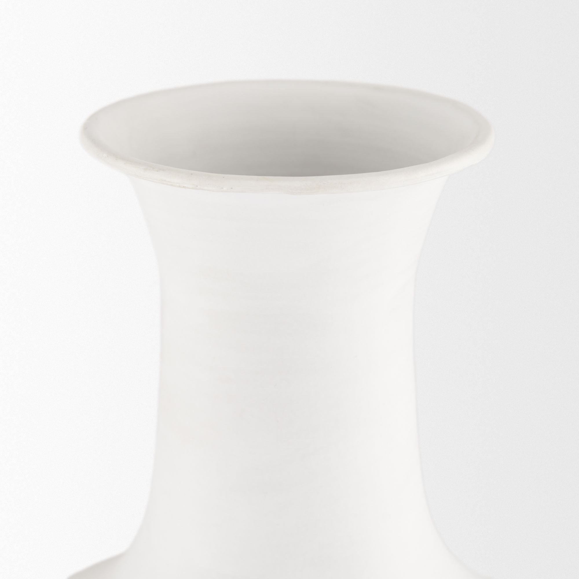 Mercana Toru Tall Ombre Metal Vase - White/Gray