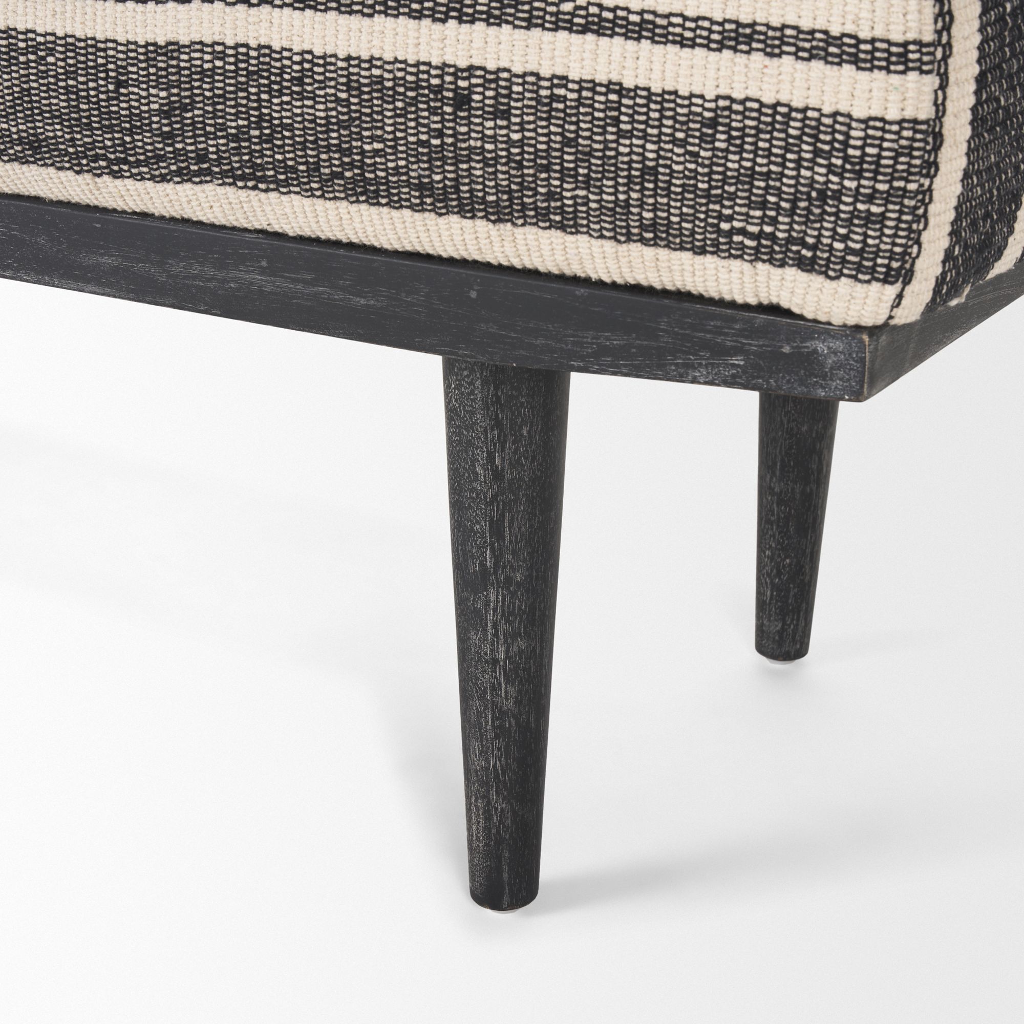 Mercana Shae Bench with Black and Cream Upholstered - Black/Cream