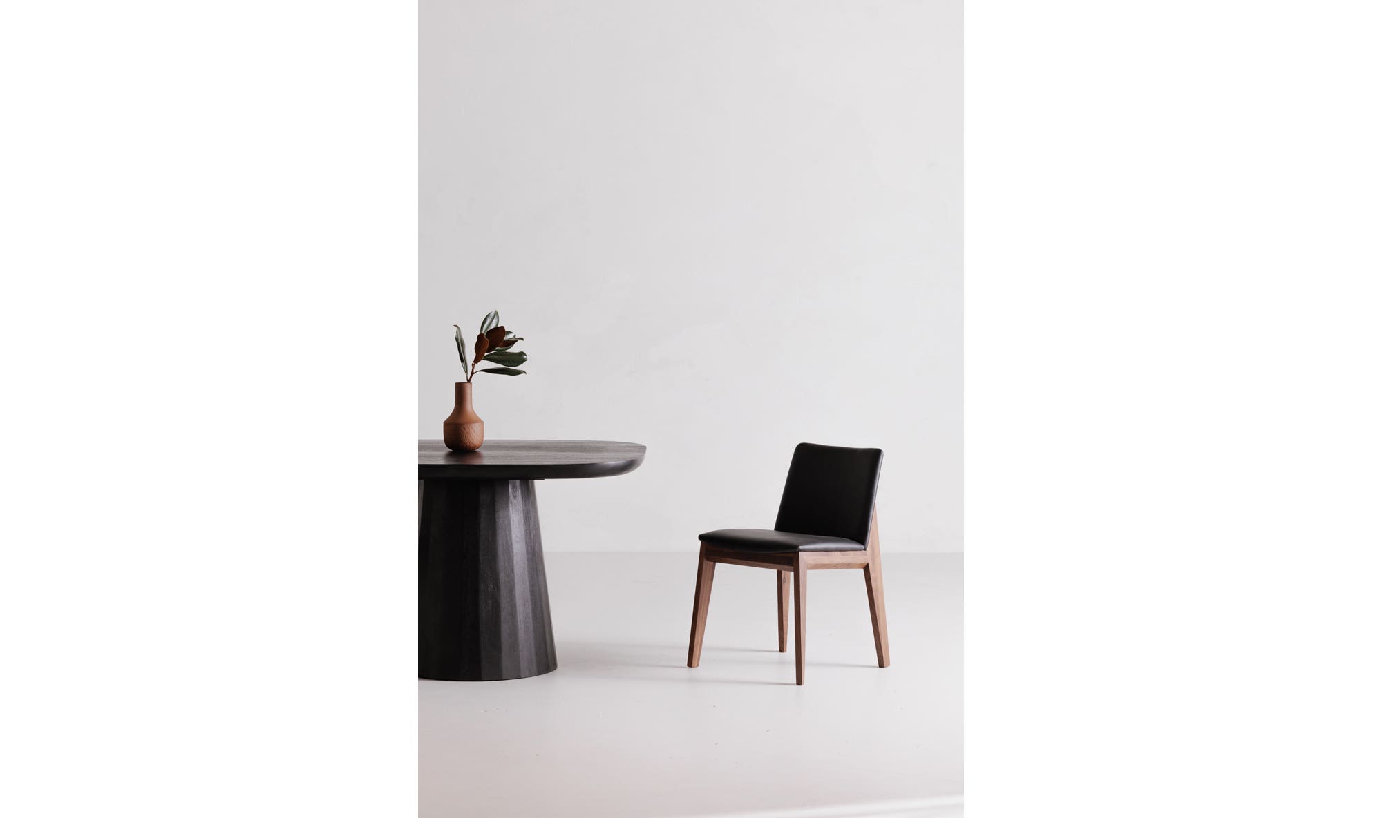 Moe's Deco Mid-Century Modern Dining Chair Set of 2 - Ebony